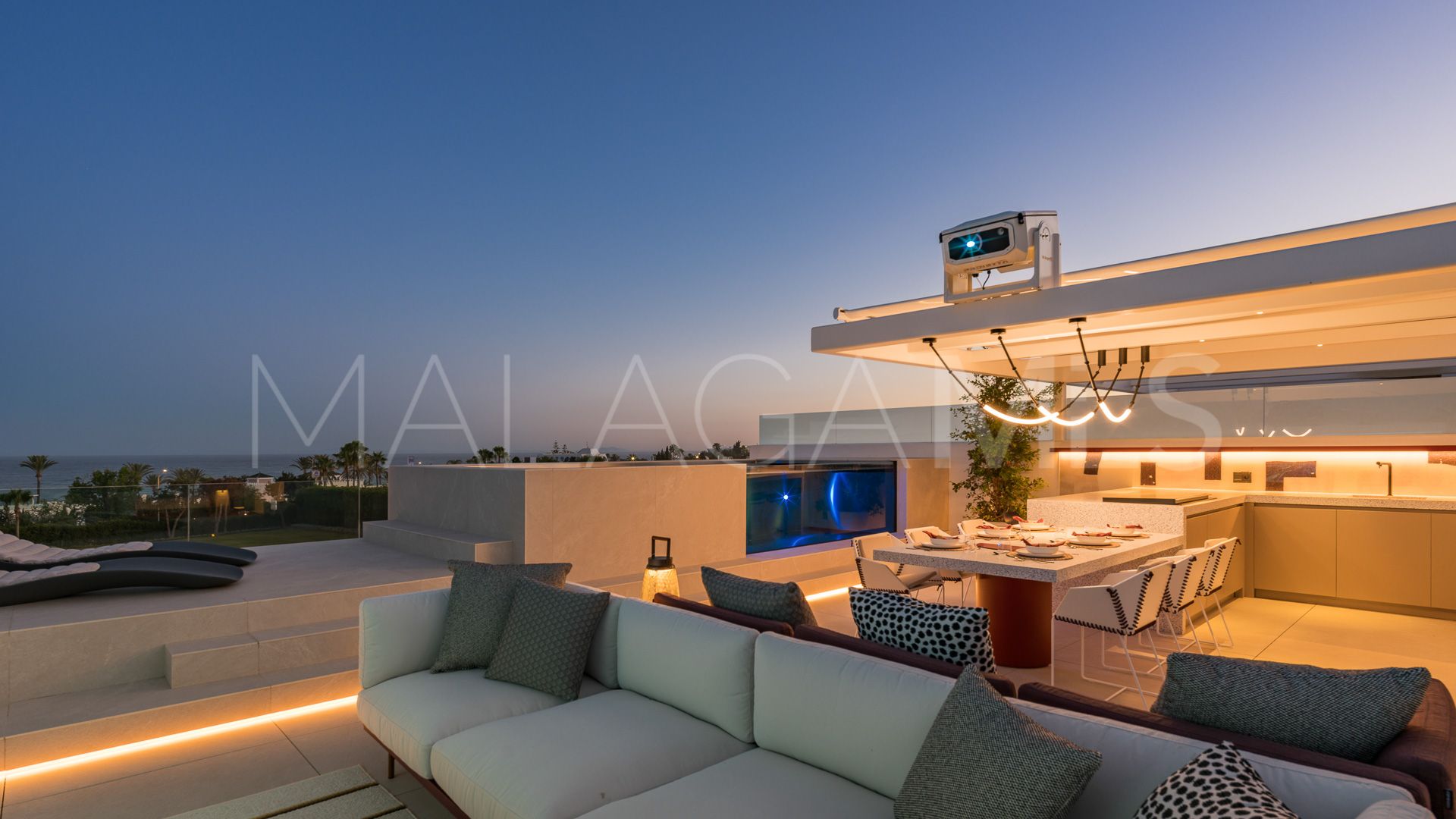 Villa jumelée for sale in Marbella Golden Mile