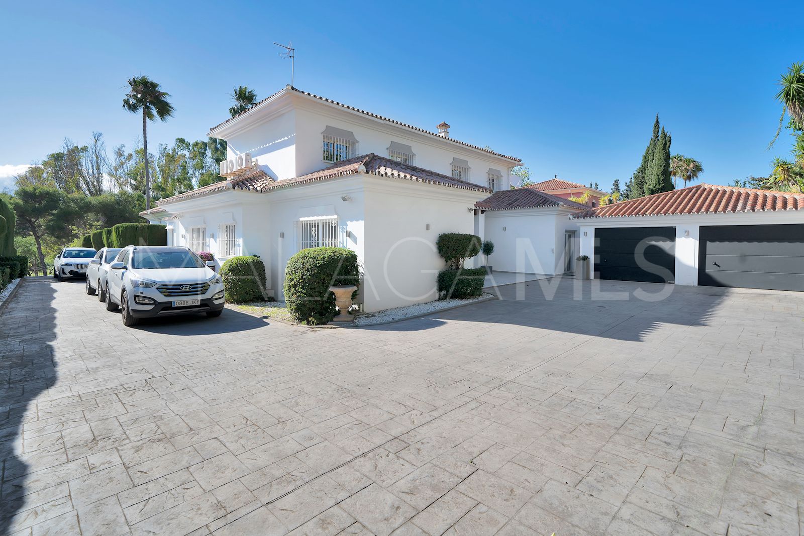 Villa for sale in El Paraiso