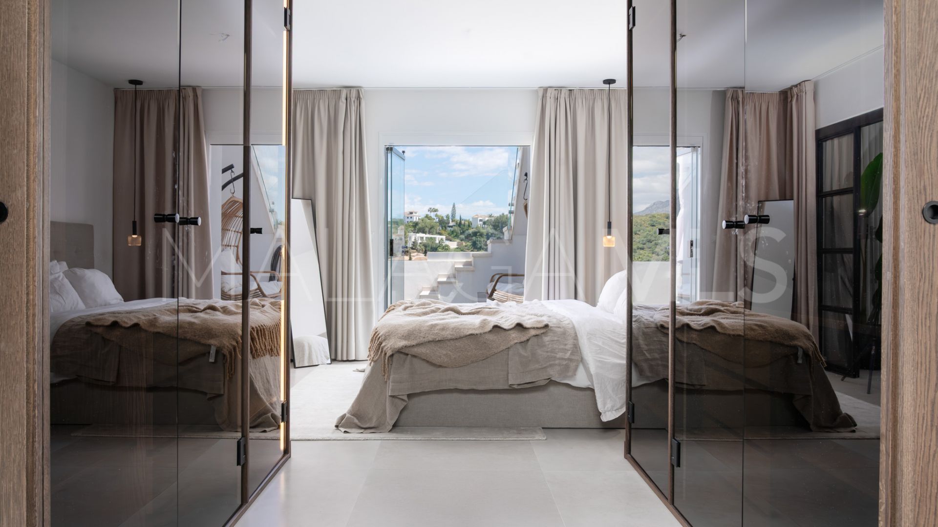 Atico duplex with 3 bedrooms for sale in La Quinta