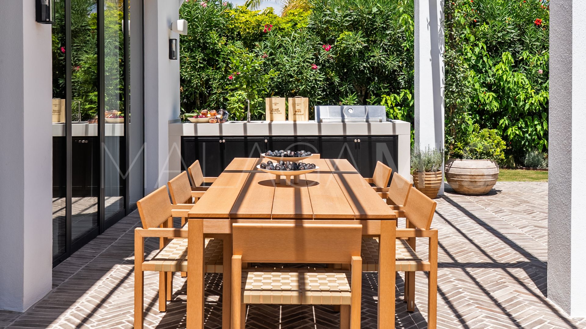 Villa for sale in Las Brisas