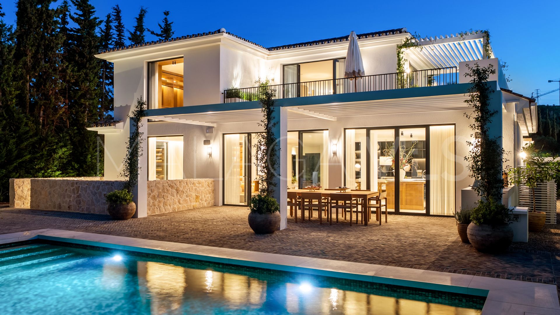 Villa for sale in Las Brisas