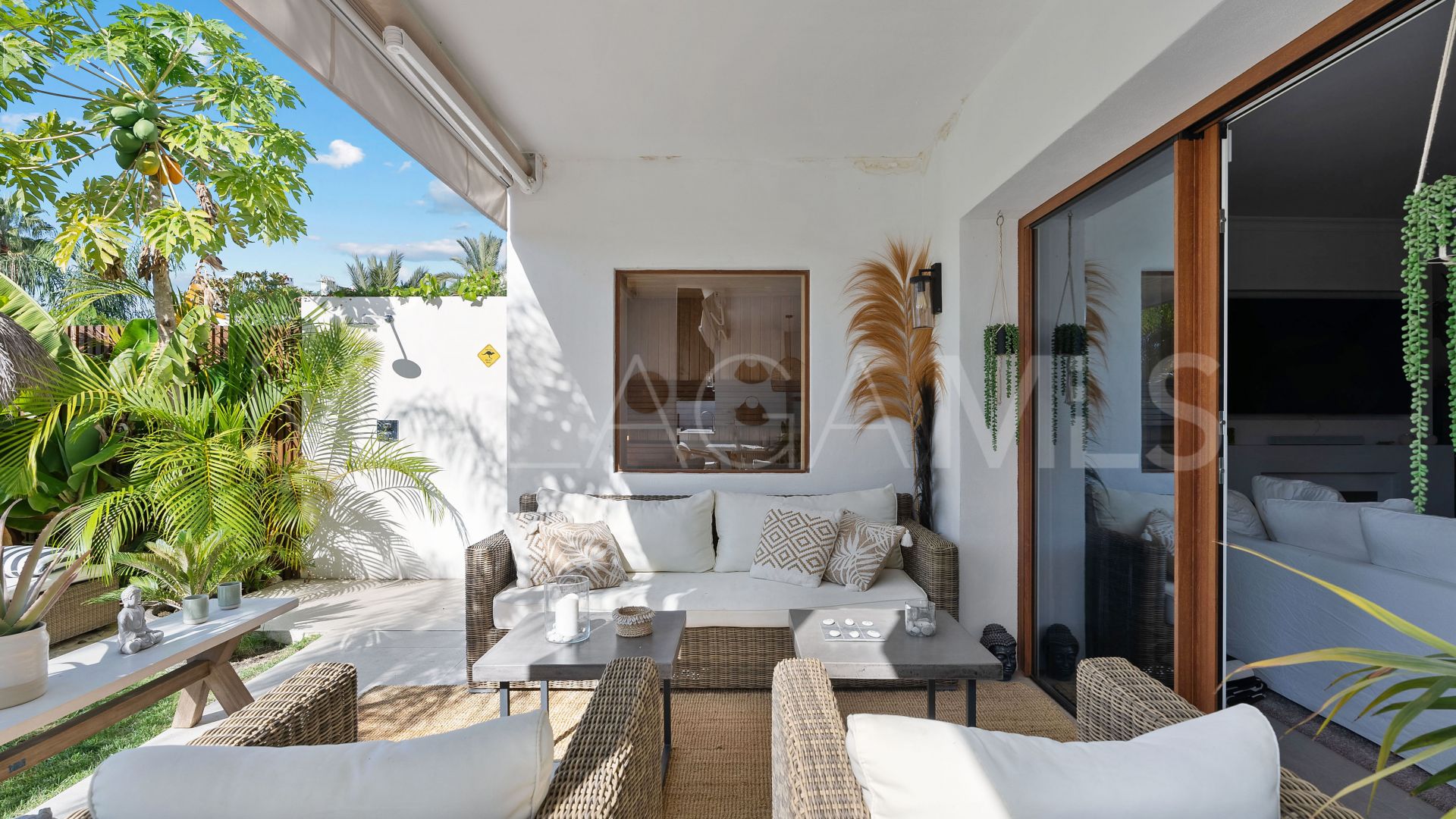 Se vende duplex planta baja with 3 bedrooms in Alcores del Golf