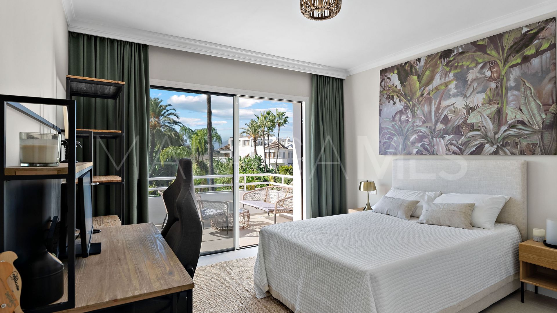 Se vende duplex planta baja with 3 bedrooms in Alcores del Golf