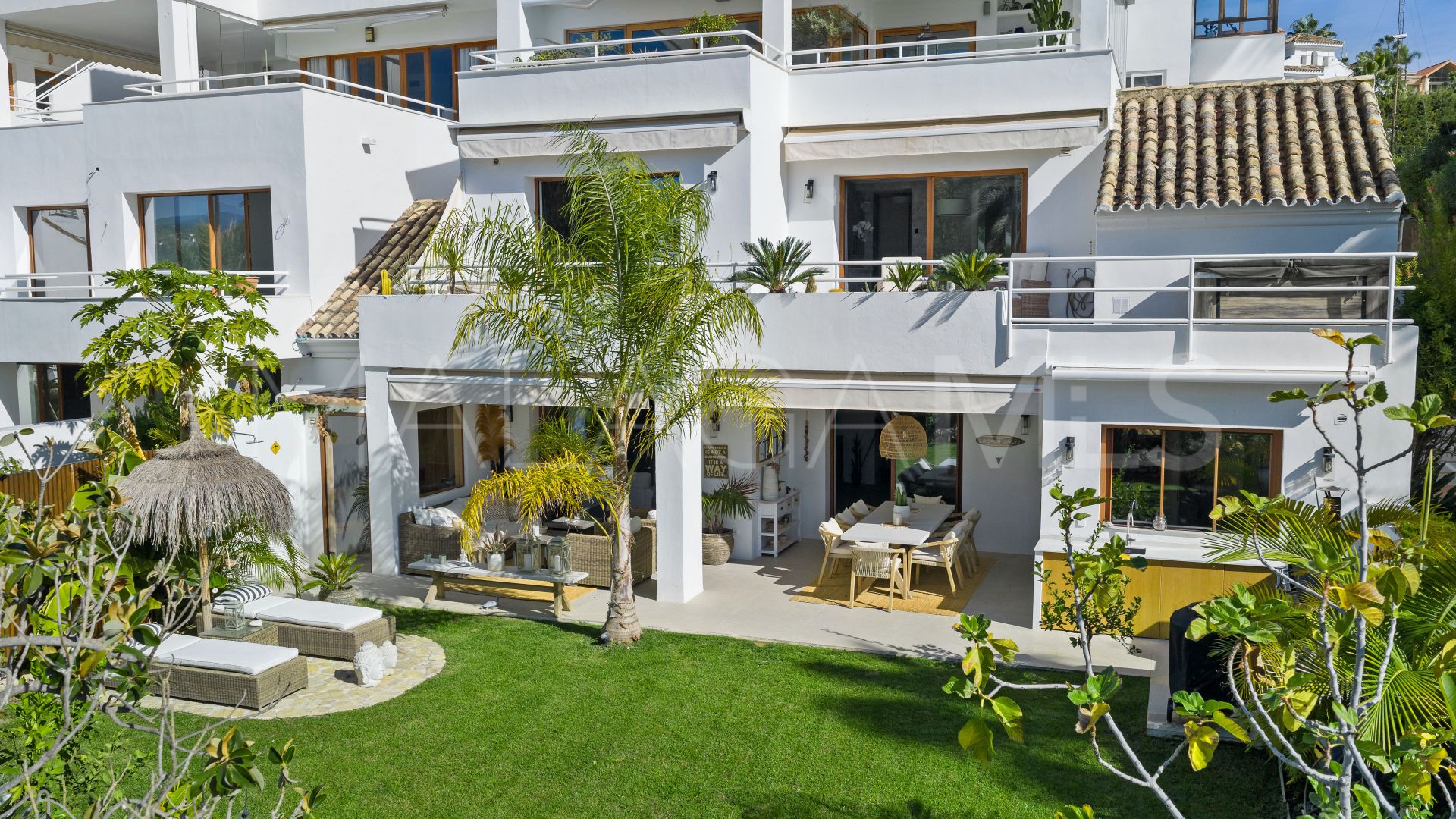 Se vende duplex planta baja with 3 bedrooms in Alcores del Golf