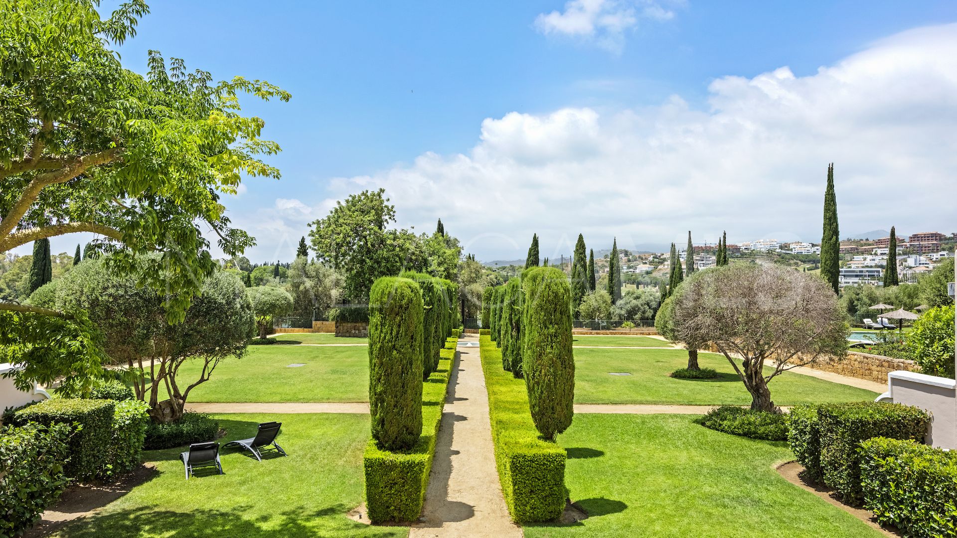 Markplanslägenhet for sale in Los Flamingos Golf