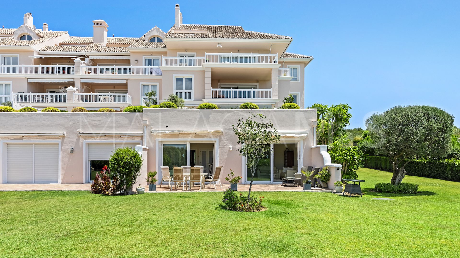 Markplanslägenhet for sale in Los Flamingos Golf