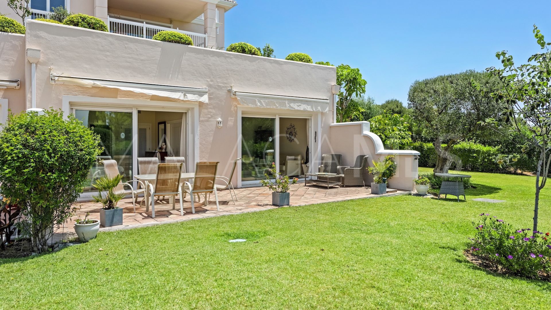 Markplanslägenhet for sale in Los Flamingos Golf