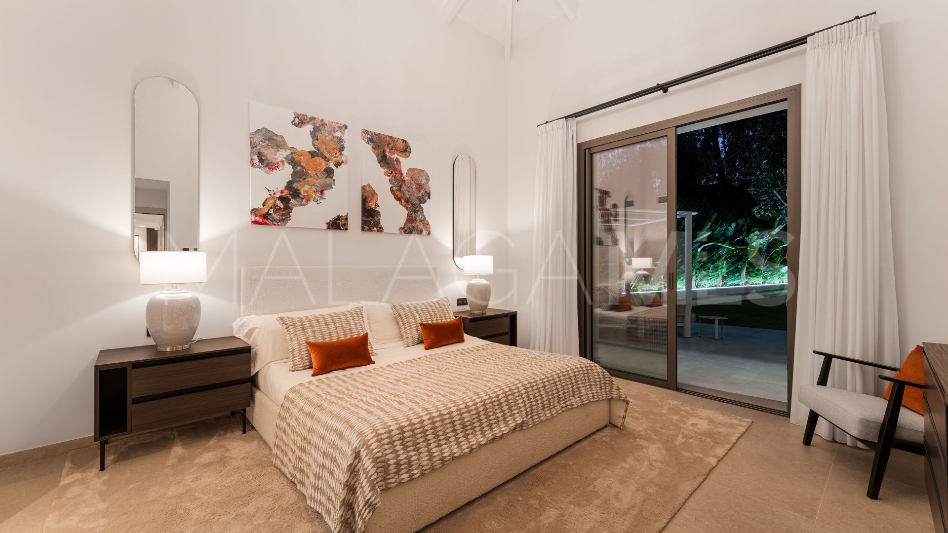 Villa for sale in La Cerquilla with 5 bedrooms