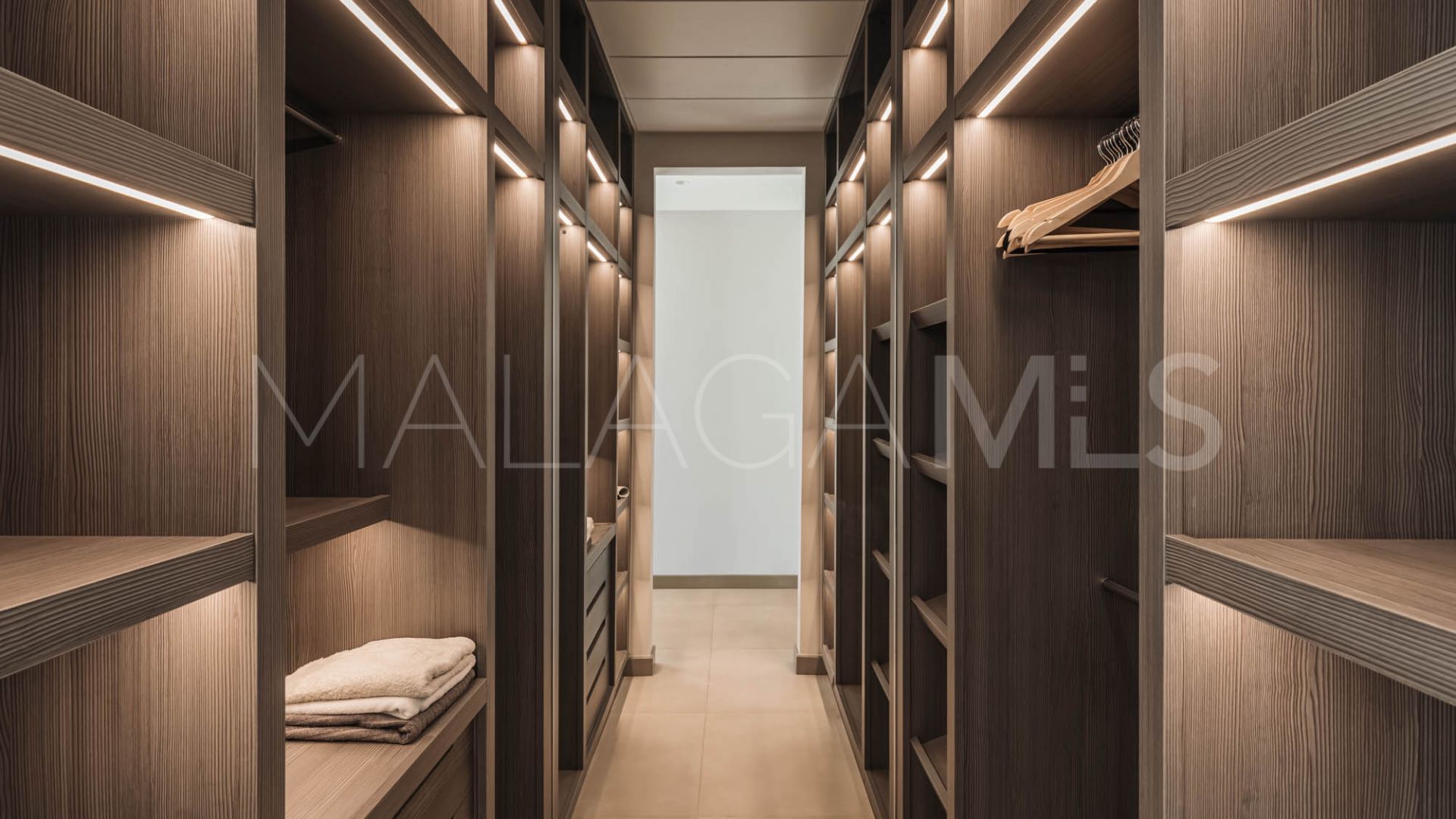 Villa with 5 bedrooms a la venta in El Madroñal