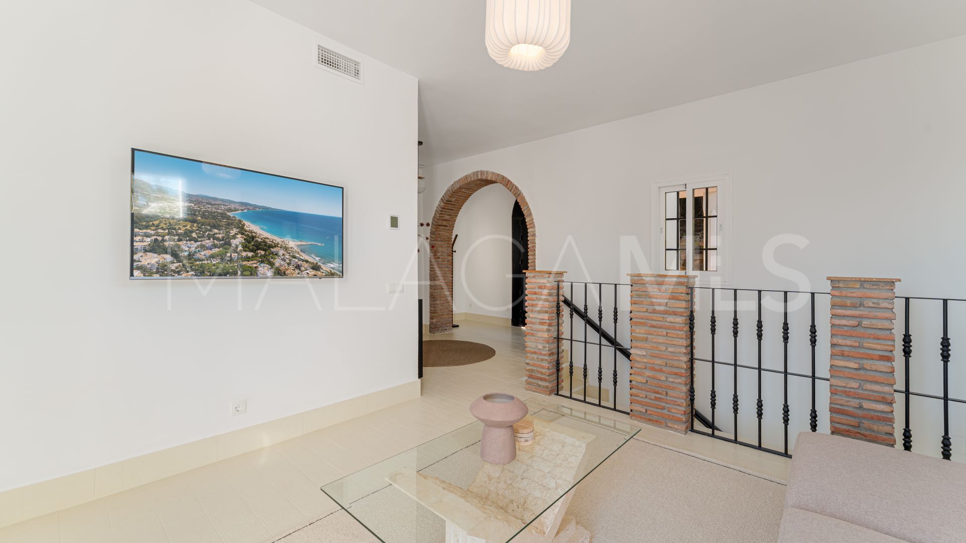 El Madroñal, villa a la venta de 6 bedrooms