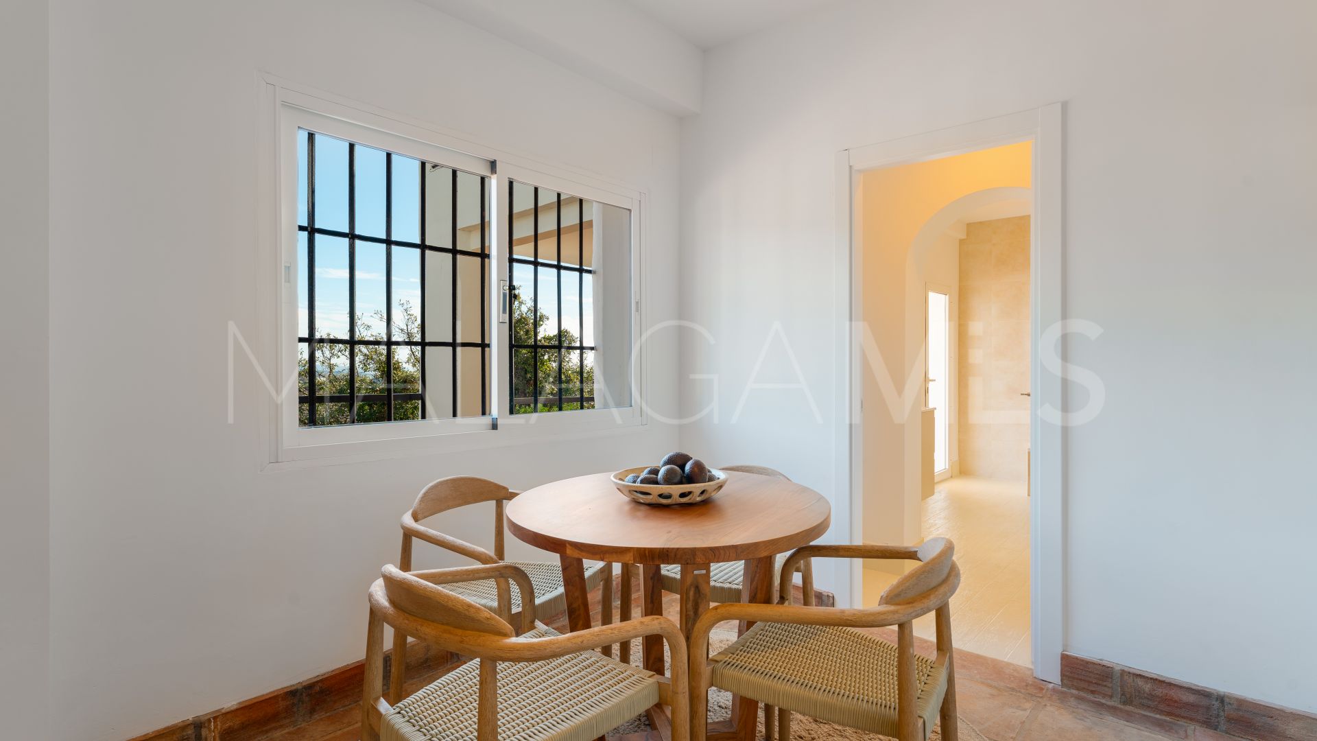 El Madroñal, villa a la venta de 6 bedrooms