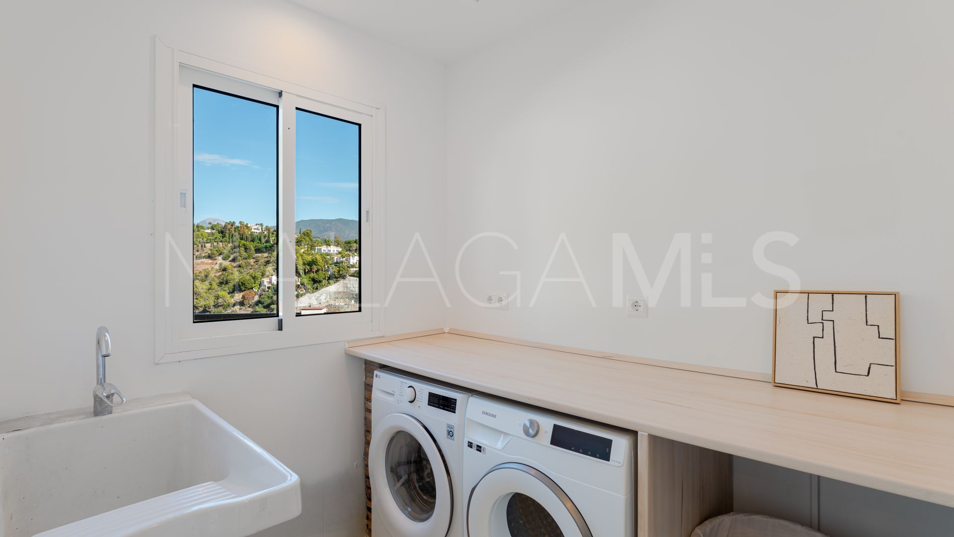 El Madroñal, villa a la venta de 6 bedrooms