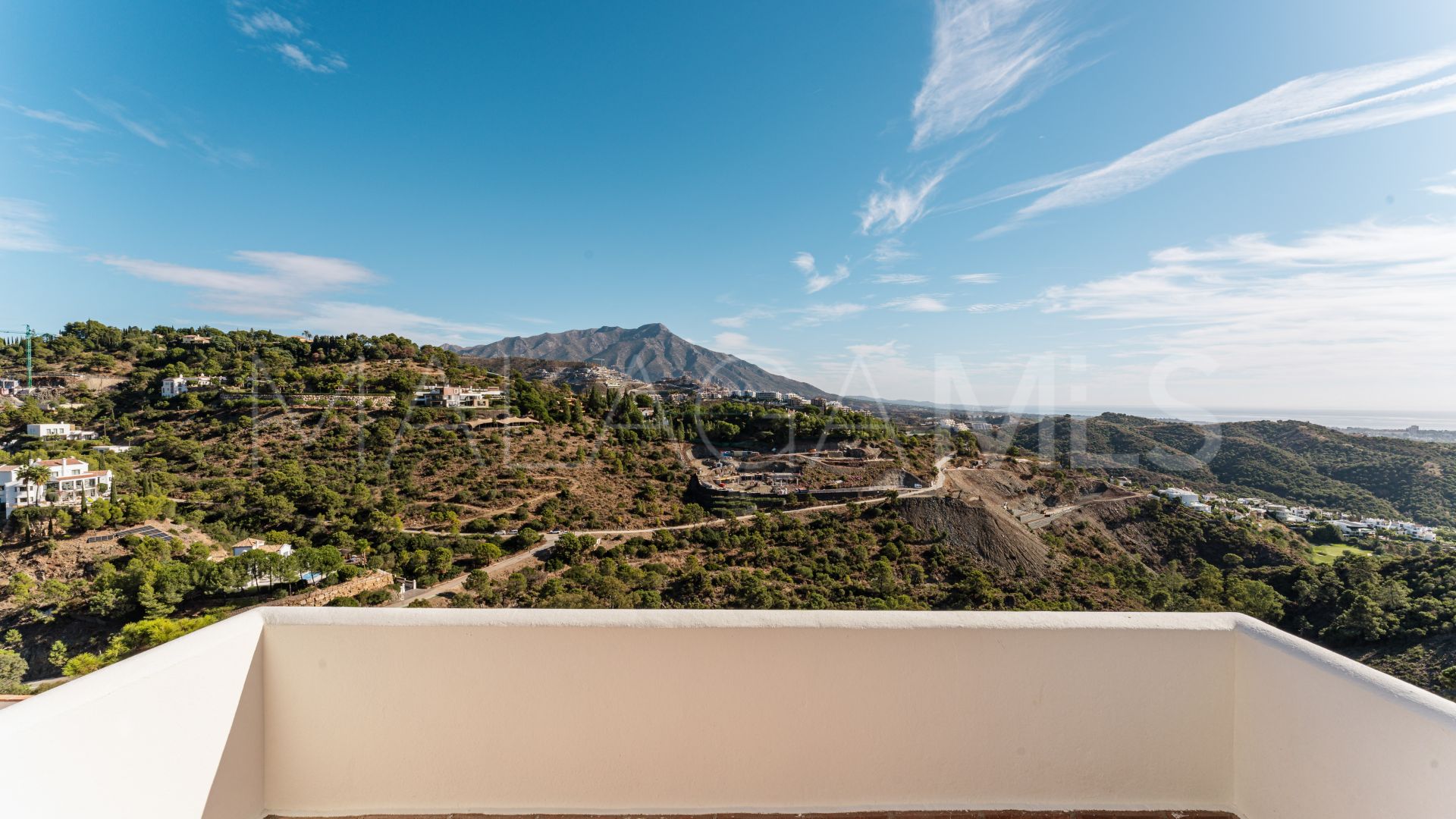 El Madroñal, villa a la venta de 6 bedrooms