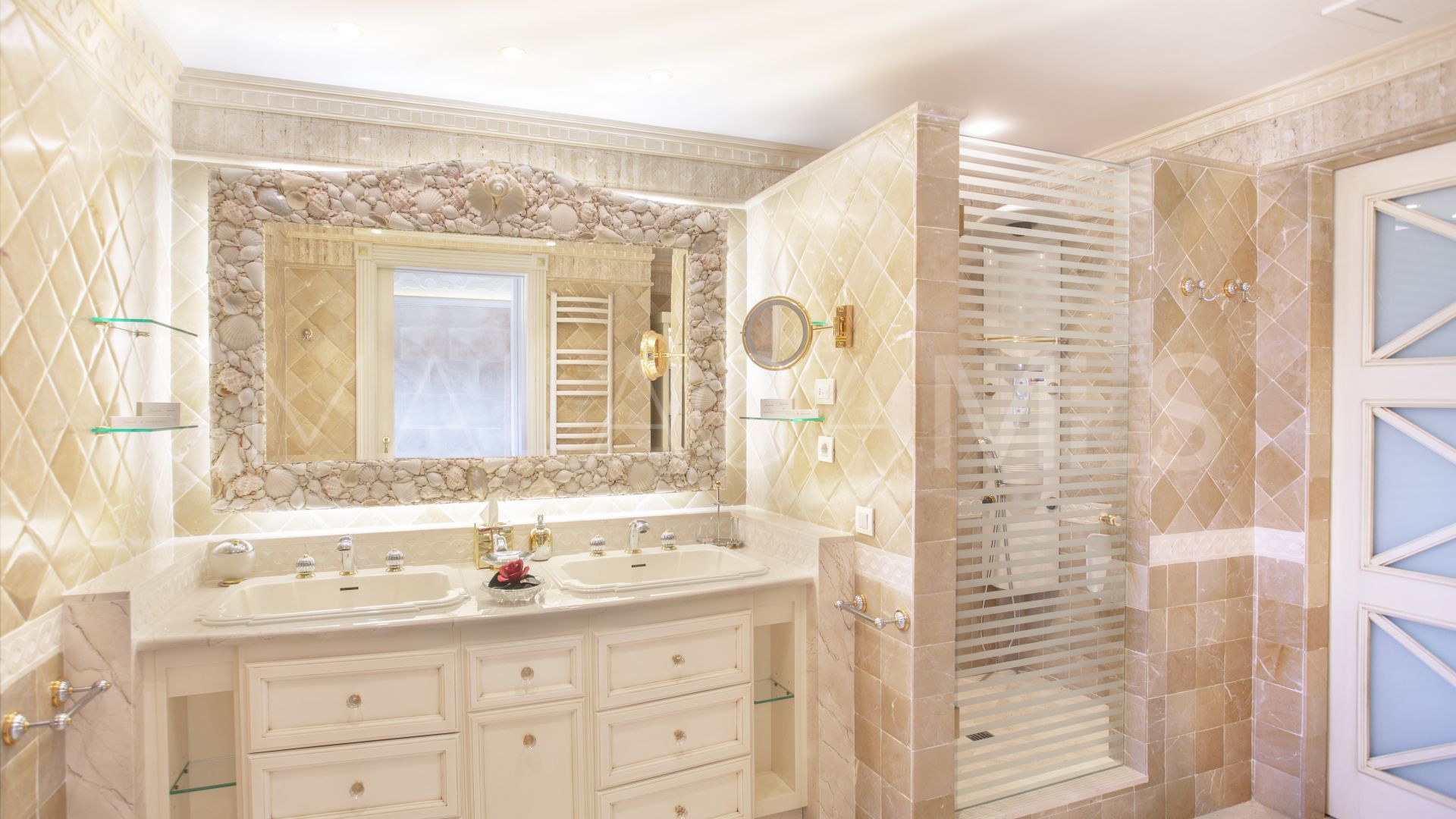 Ático for sale with 6 bedrooms in Kempinski