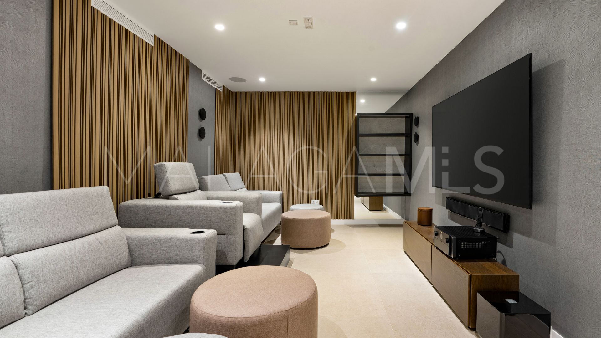 Villa for sale in Los Naranjos