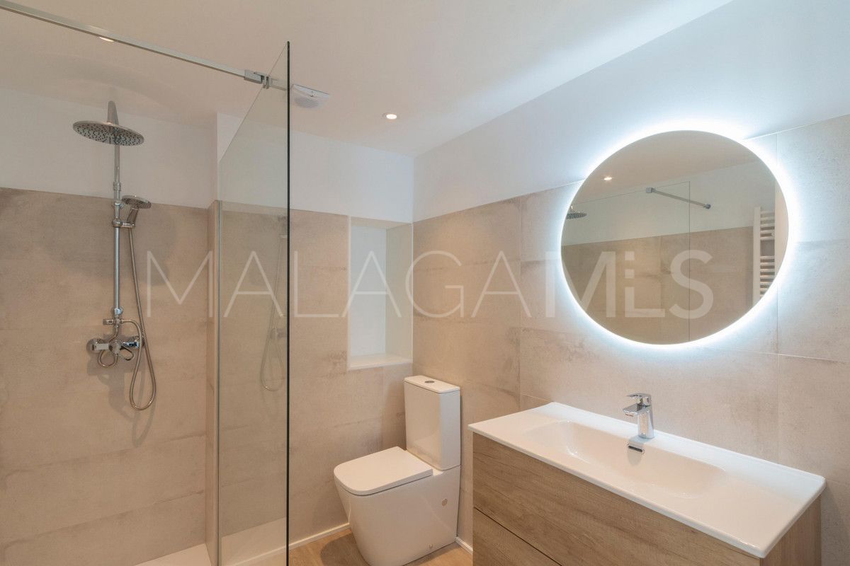 Penthouse for sale in Estepona