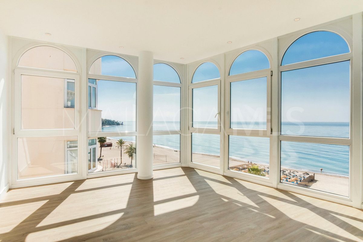 Penthouse for sale in Estepona