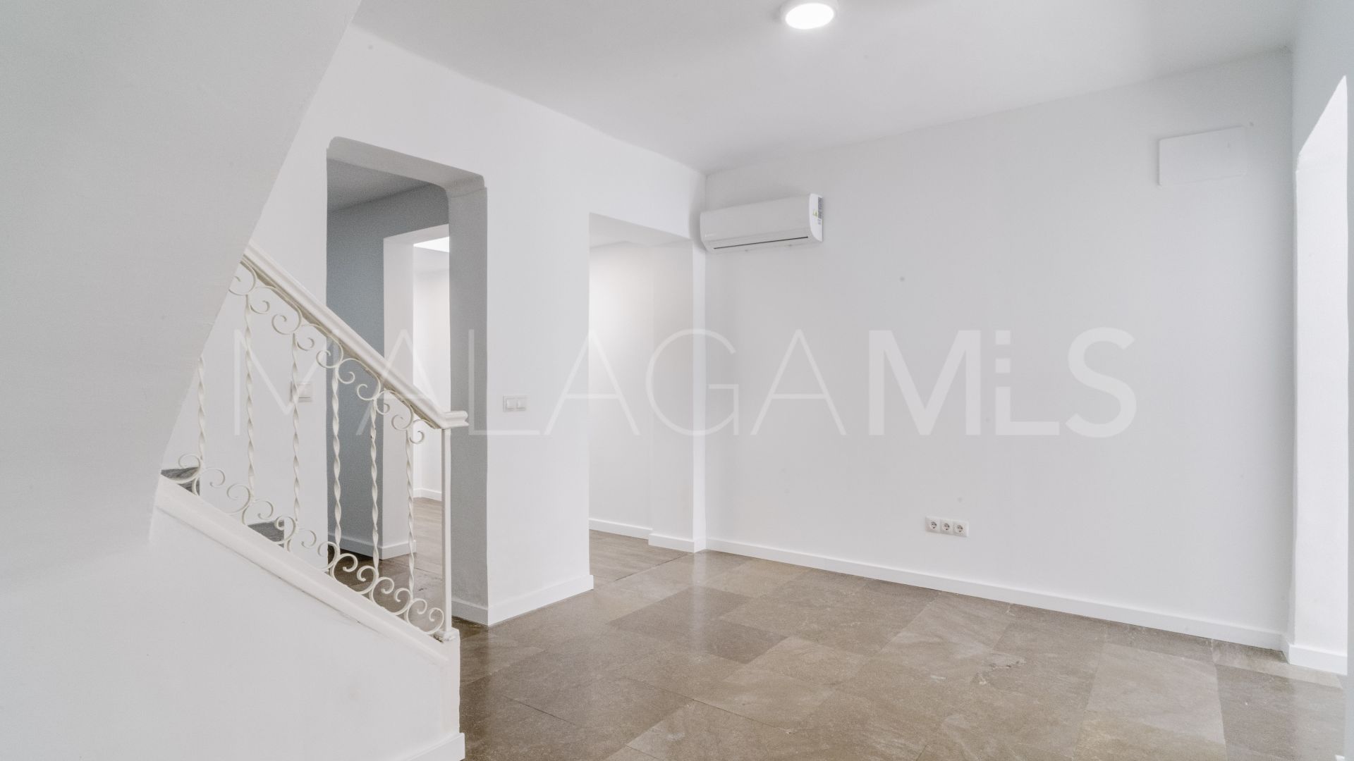 Maison de ville for sale in Coin Centro