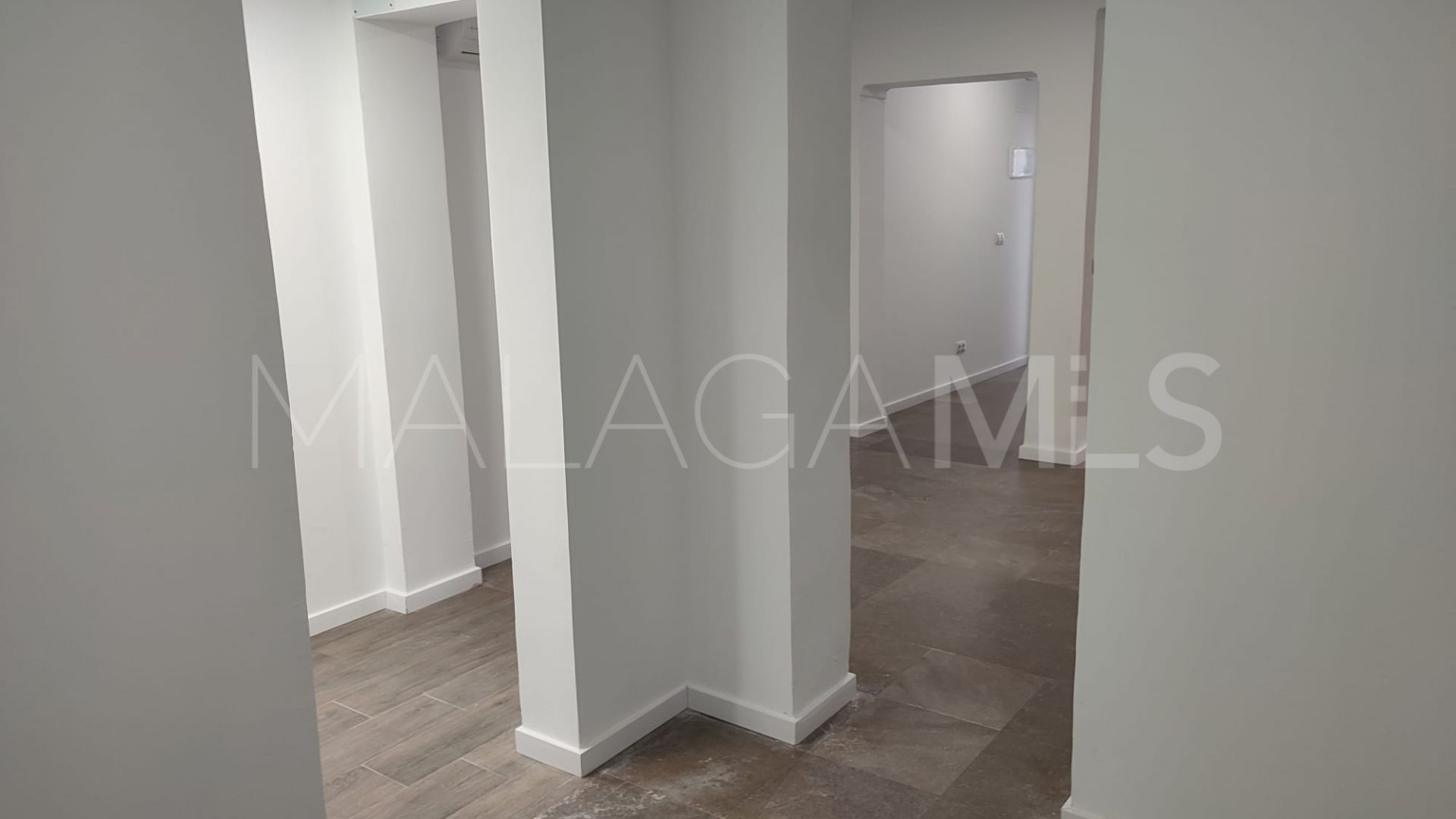 Radhus for sale in Coin Centro