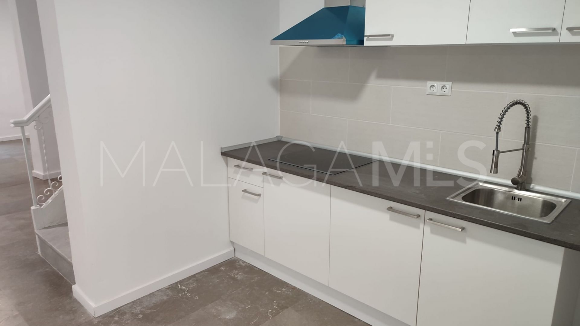 Radhus for sale in Coin Centro