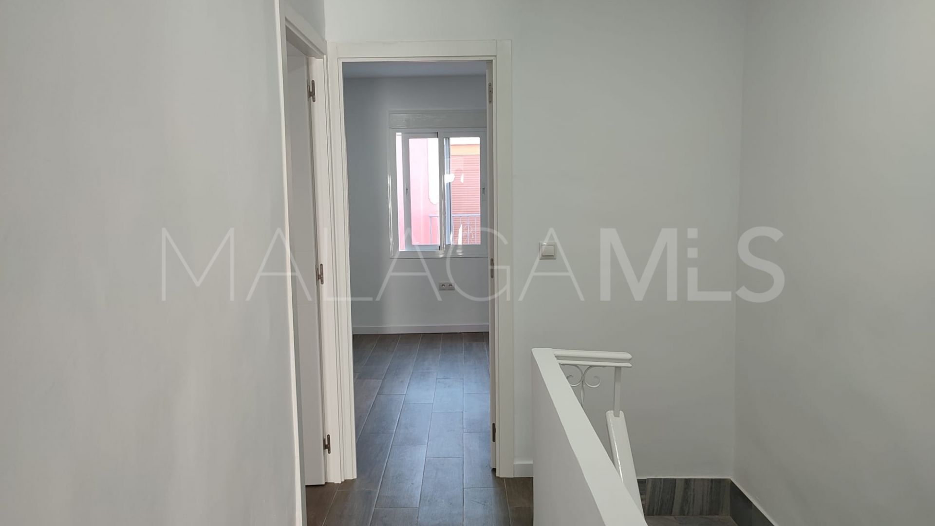 Radhus for sale in Coin Centro