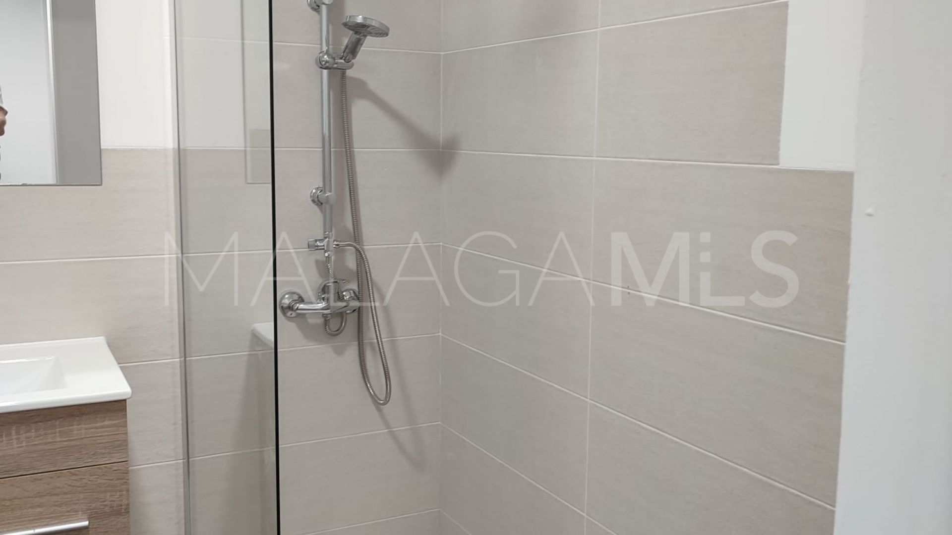 Radhus for sale in Coin Centro