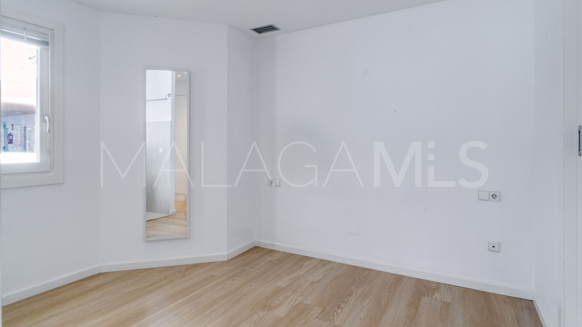 Wohnung for sale in Marbella - Puerto Banus