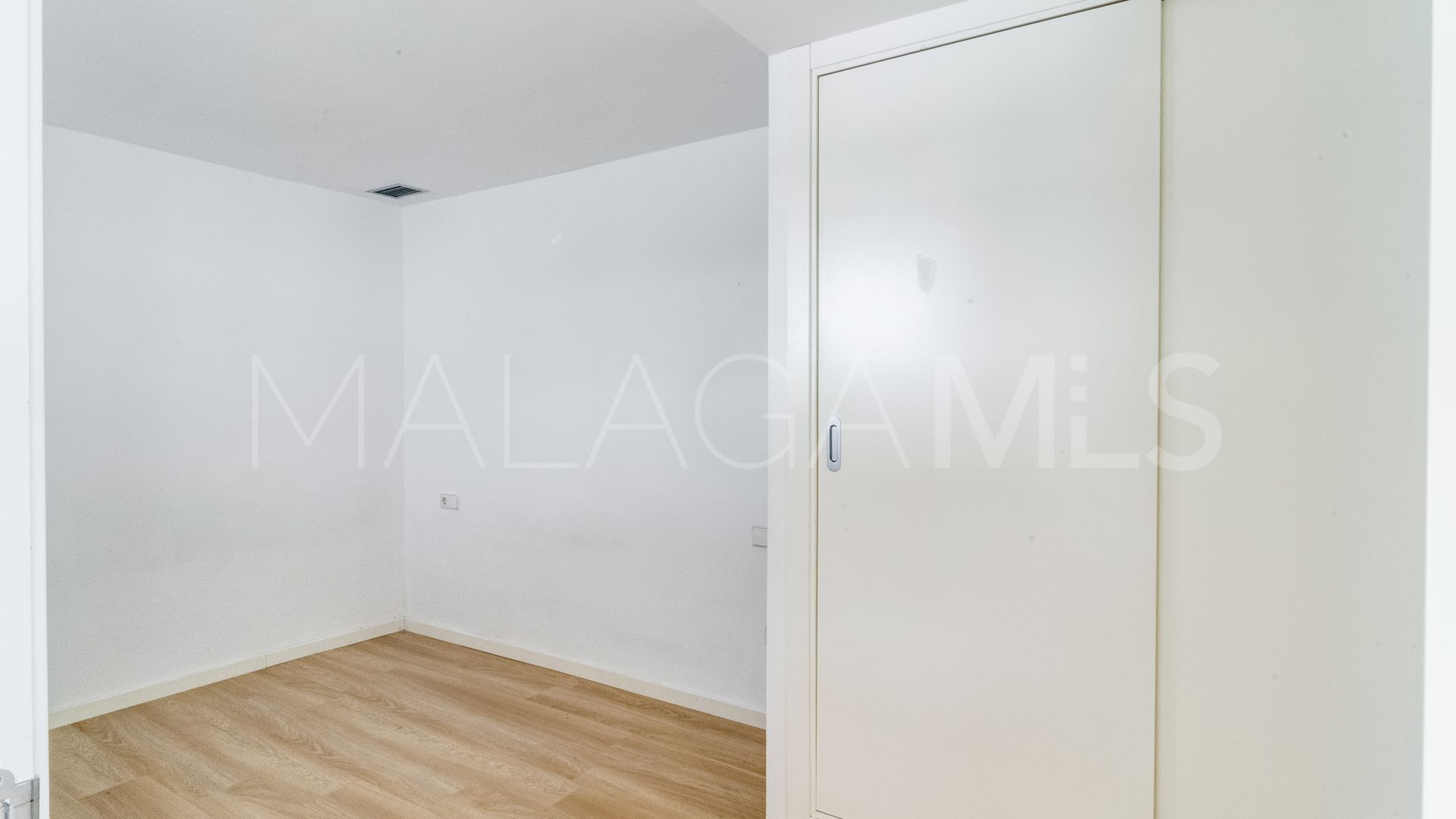 Wohnung for sale in Marbella - Puerto Banus