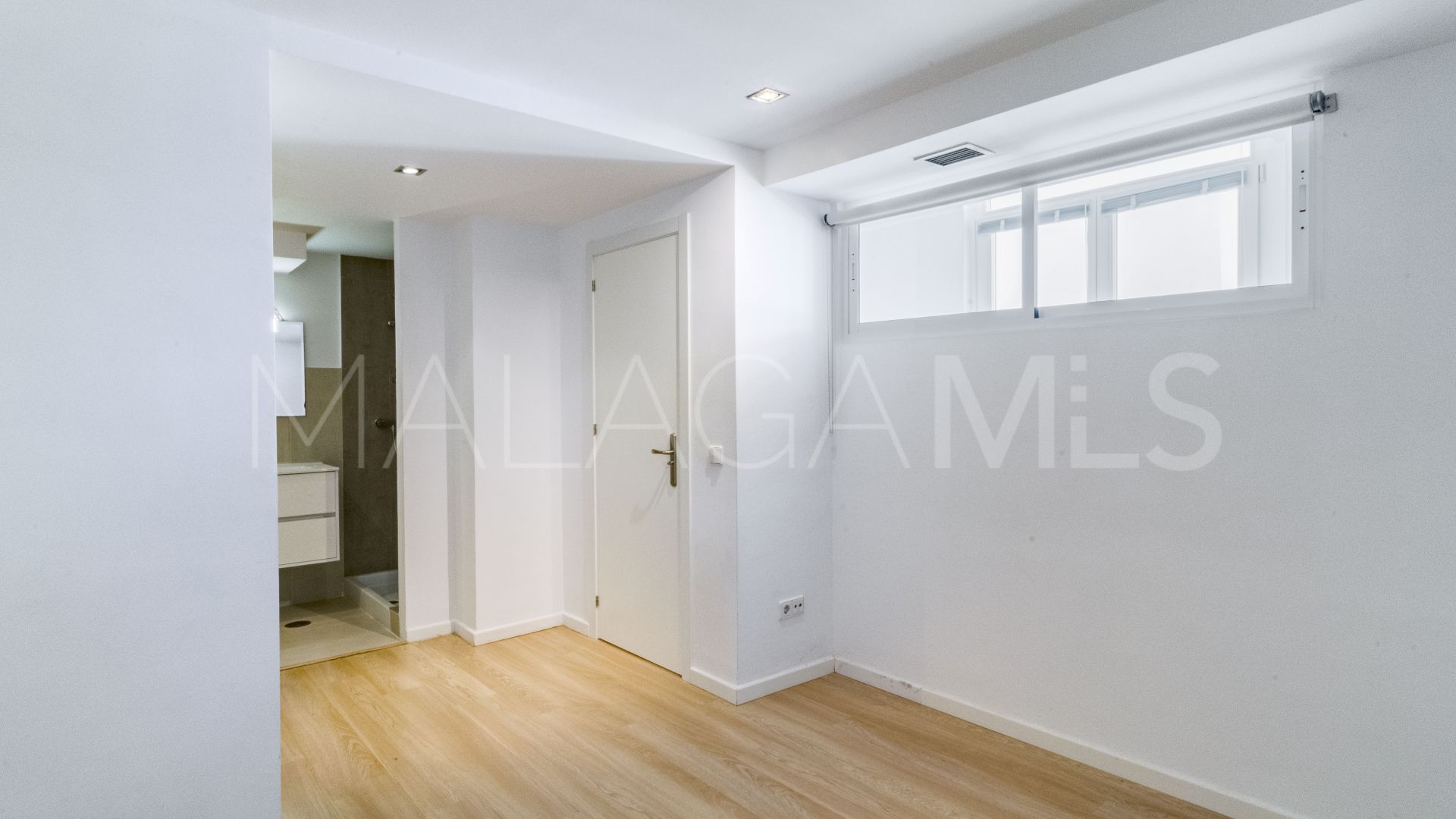 Wohnung for sale in Marbella - Puerto Banus