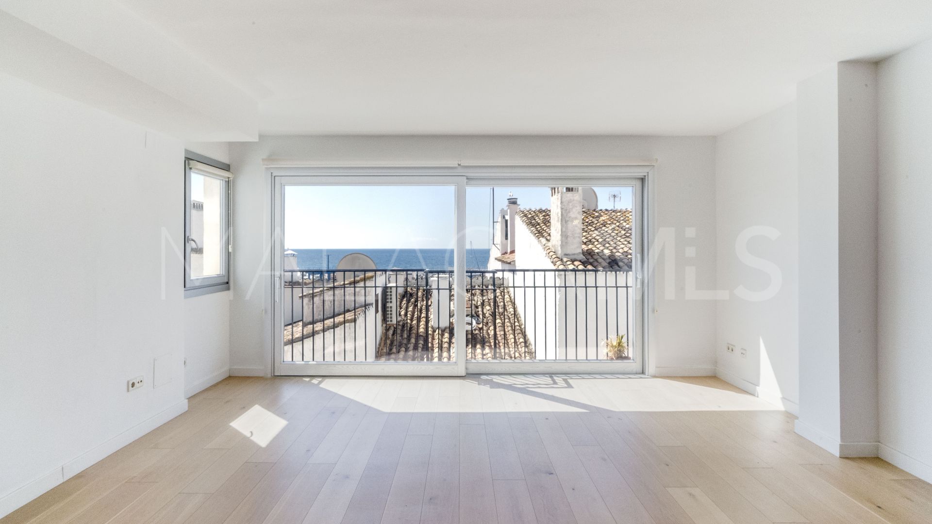 Wohnung for sale in Marbella - Puerto Banus
