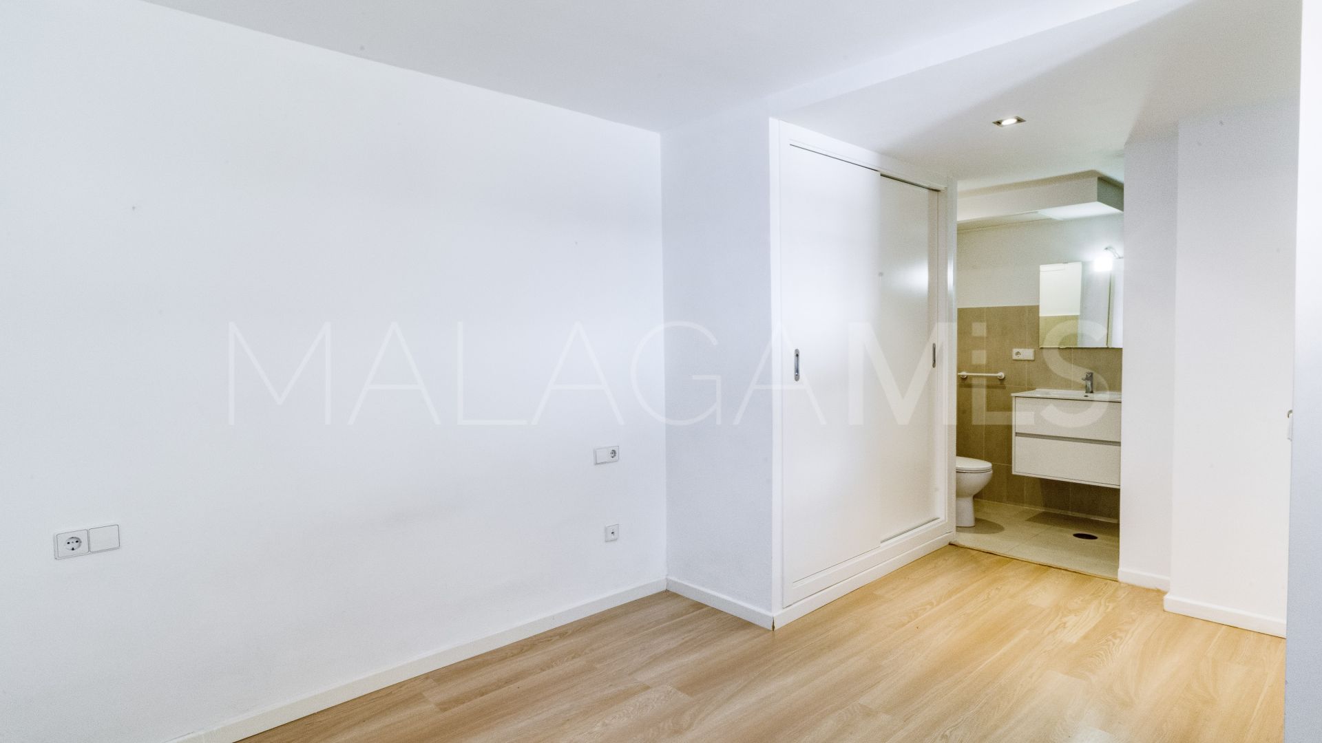 Wohnung for sale in Marbella - Puerto Banus