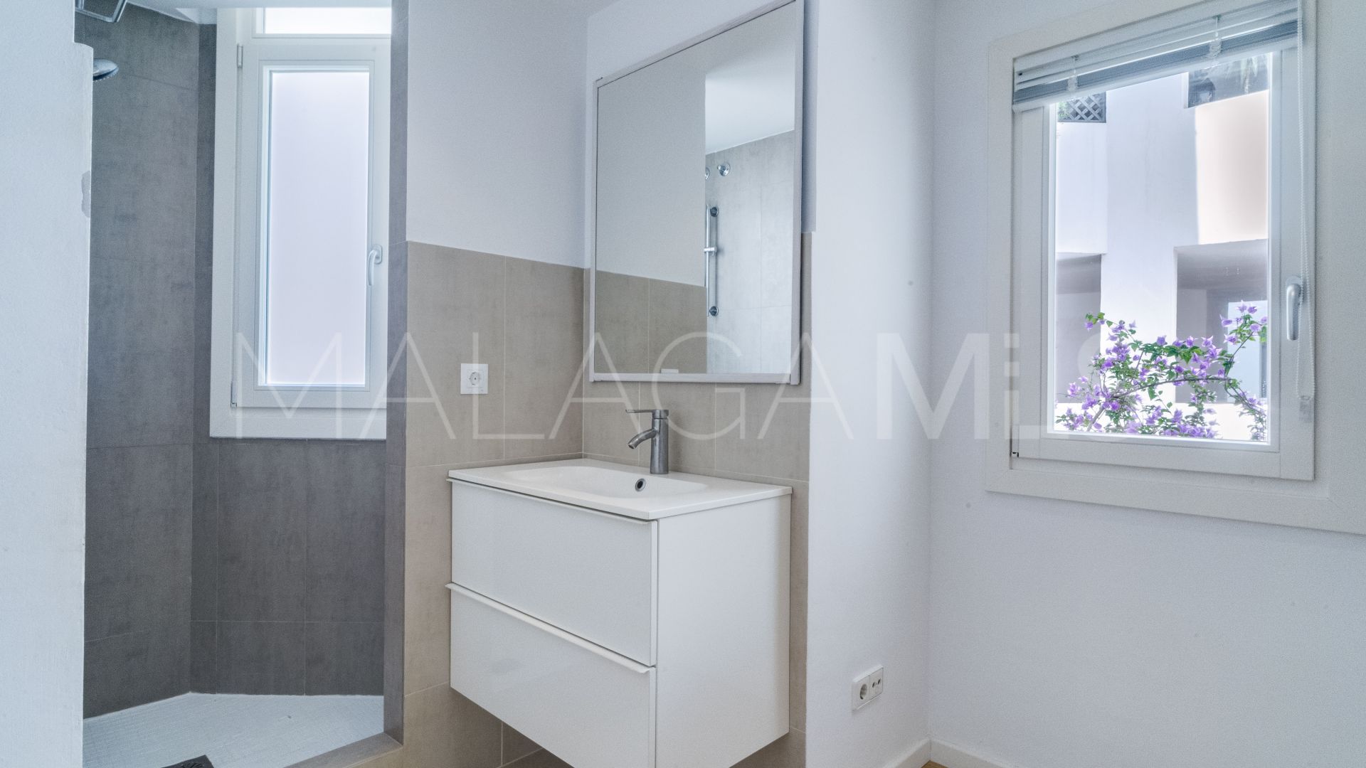 Wohnung for sale in Marbella - Puerto Banus