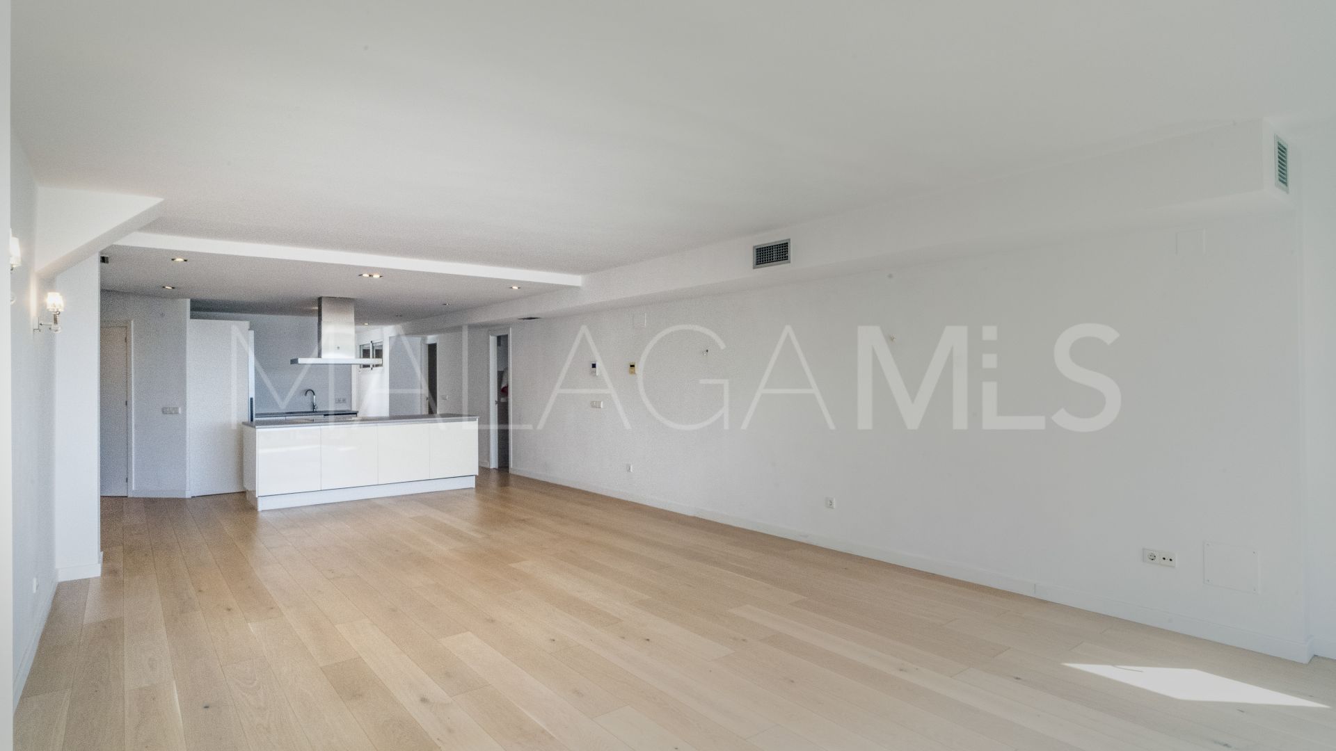 Wohnung for sale in Marbella - Puerto Banus
