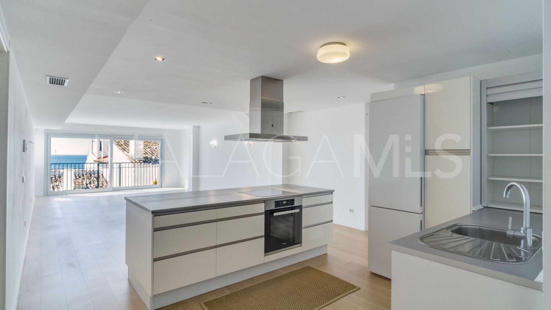 Wohnung for sale in Marbella - Puerto Banus