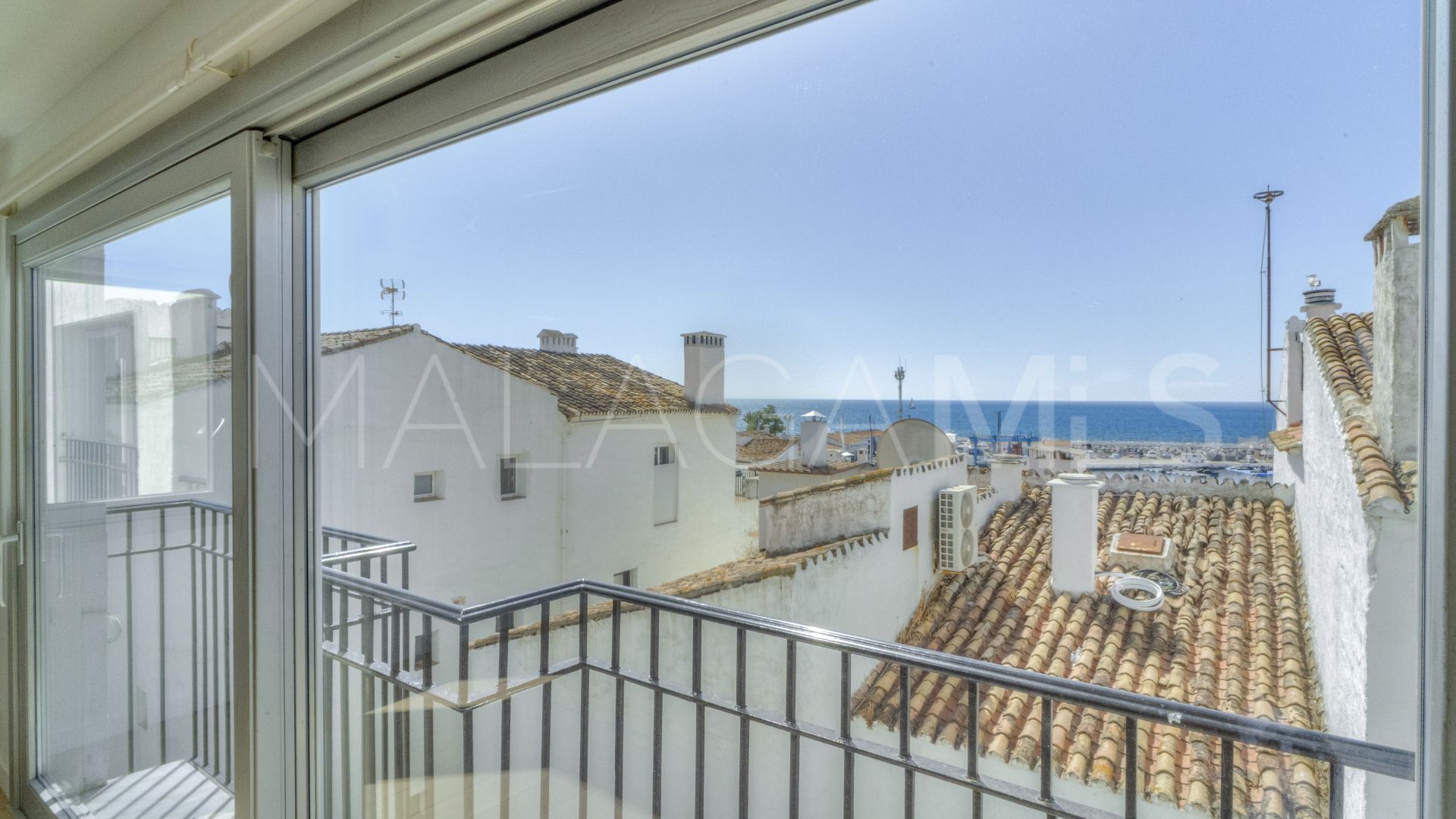 Wohnung for sale in Marbella - Puerto Banus