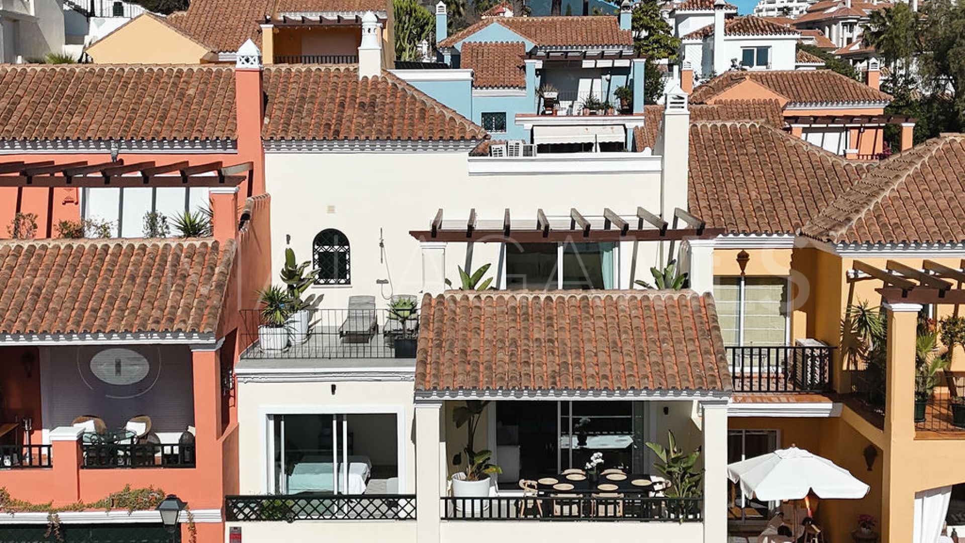 For sale Brisas del Sur 4 bedrooms town house