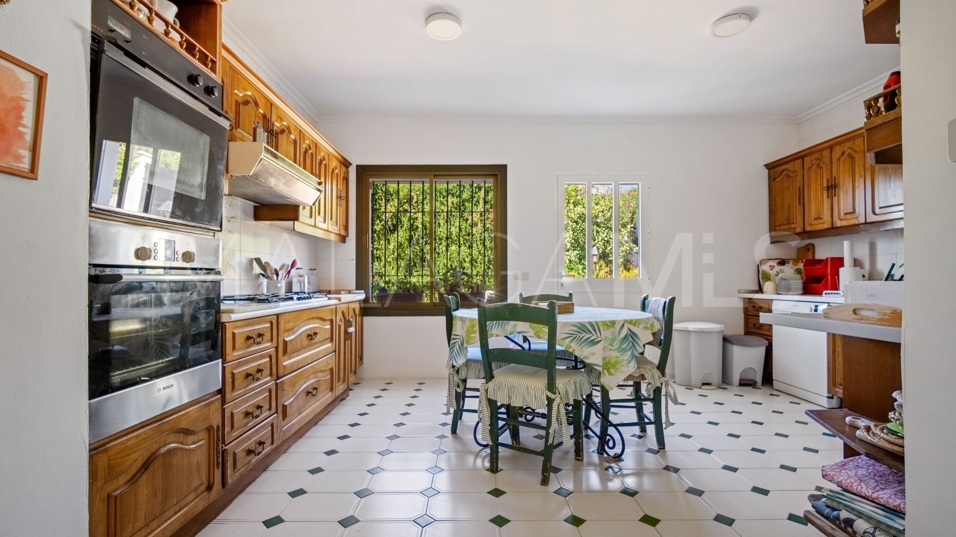 Villa a la venta de 4 bedrooms in Marbella Ciudad
