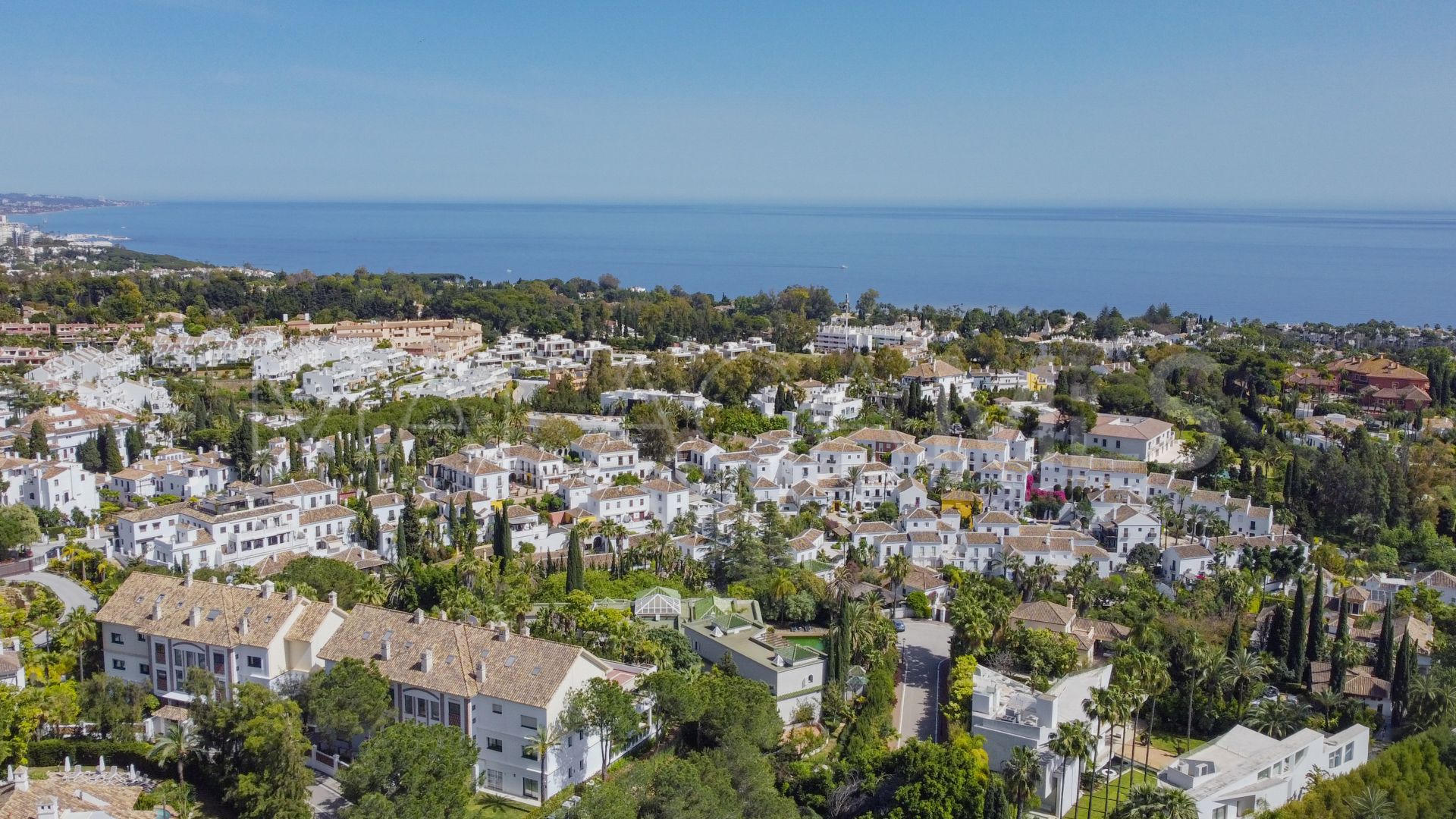 Duplex penthouse for sale in Monte Paraiso
