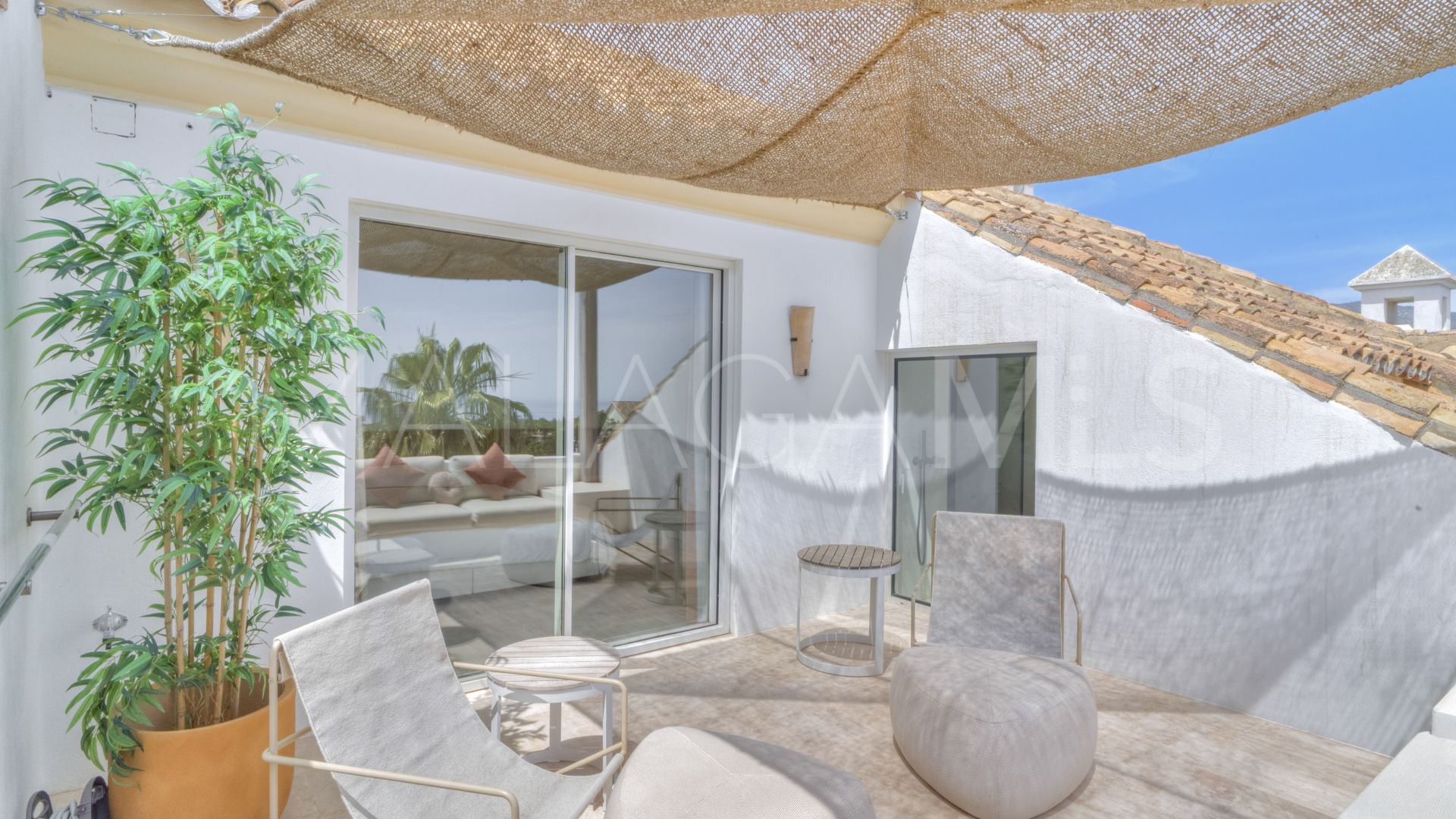 Duplex penthouse for sale in Monte Paraiso