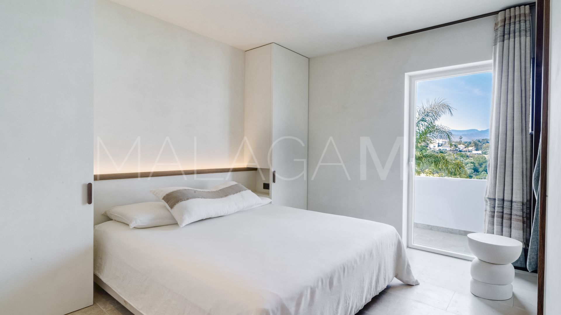 Duplex penthouse for sale in Monte Paraiso