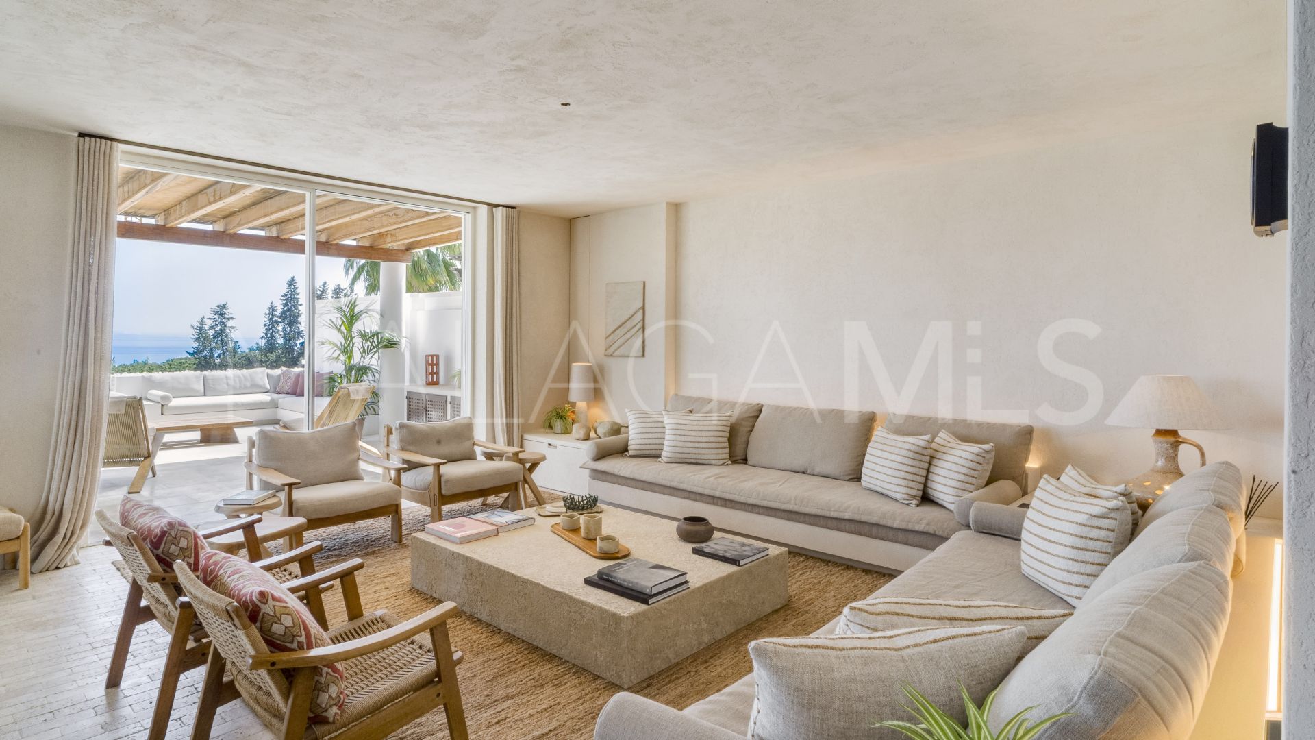 Duplex penthouse for sale in Monte Paraiso