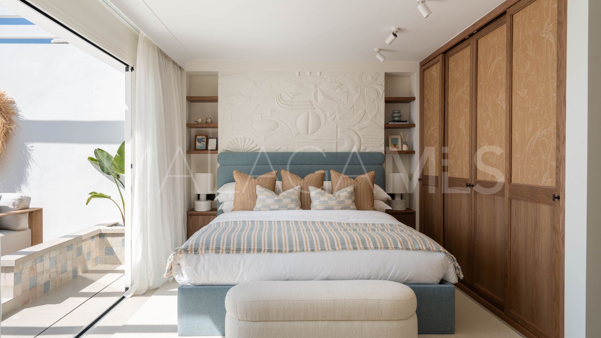 Einfamilienhaushälfte for sale in El Oasis Club