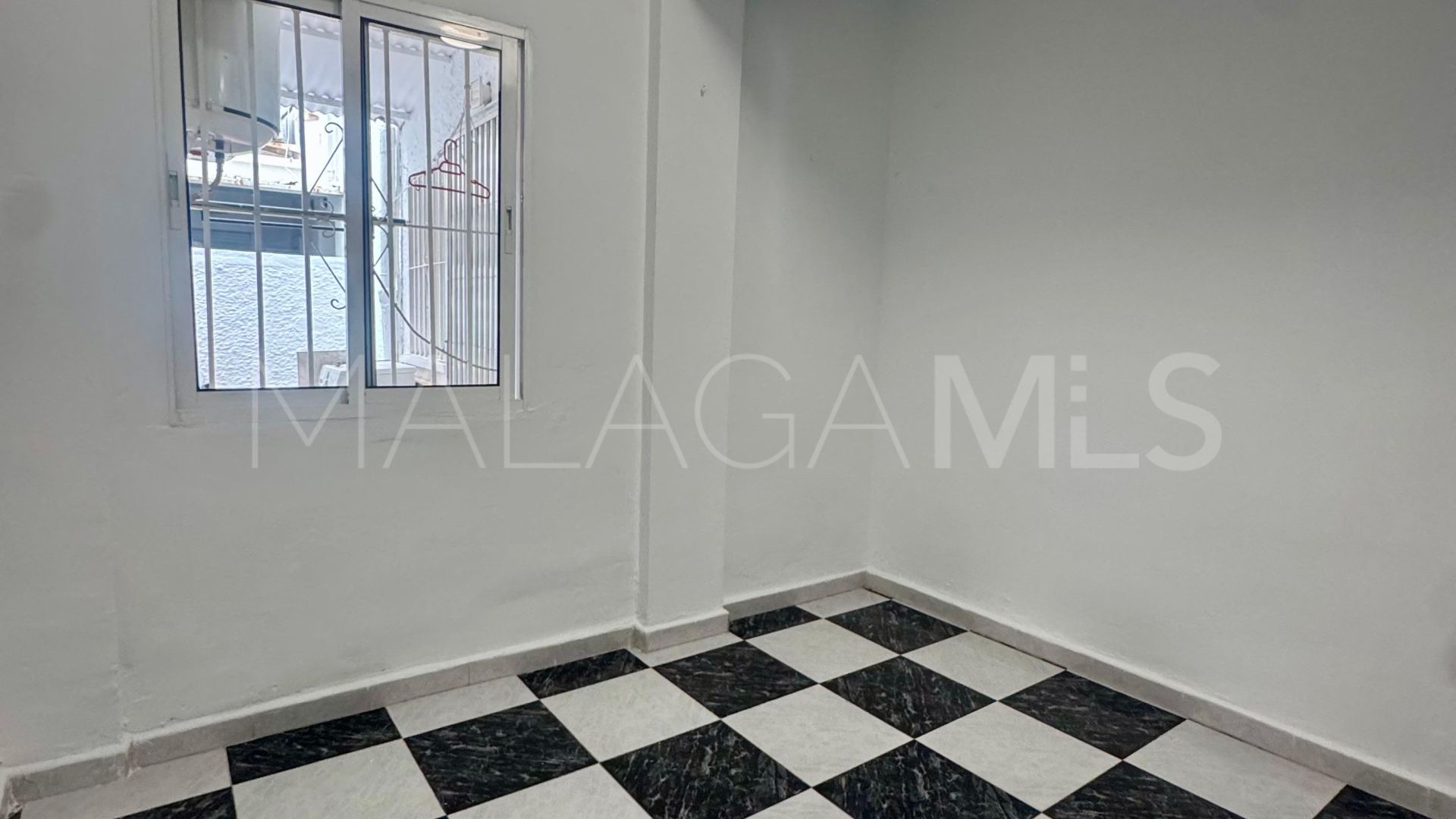 3 bedrooms ground floor apartment in Coin Centro for sale