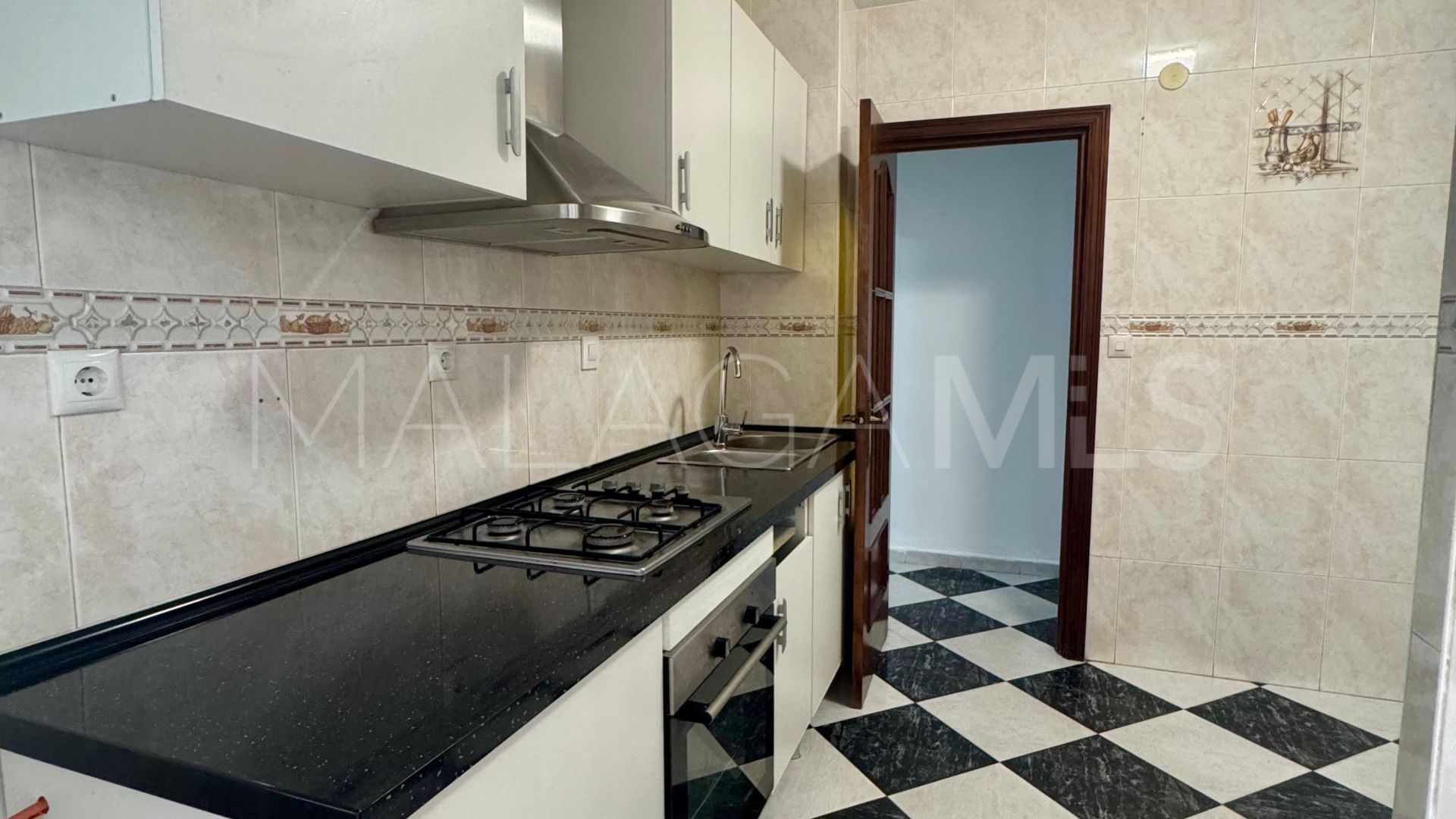 3 bedrooms ground floor apartment in Coin Centro for sale