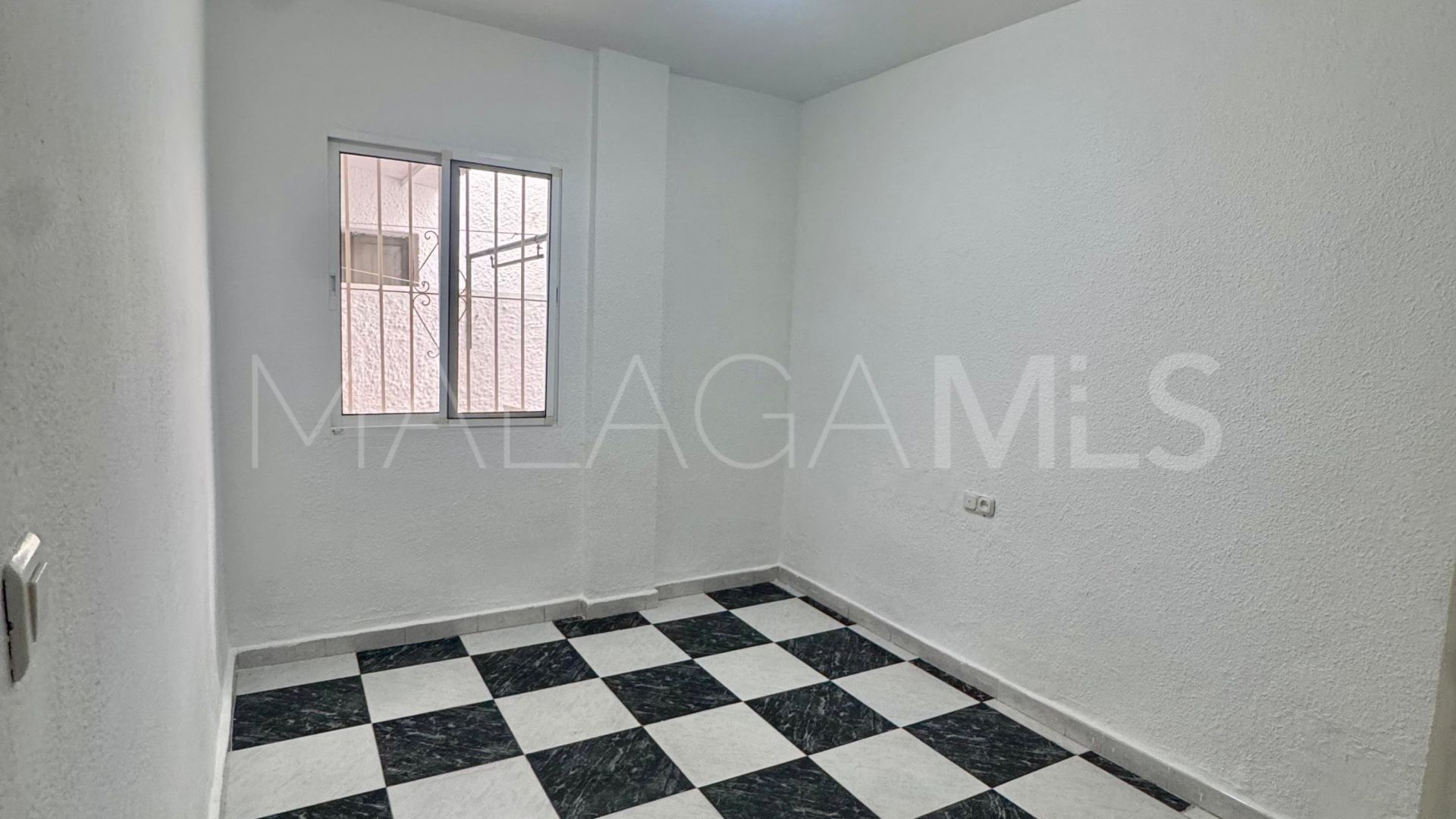 3 bedrooms ground floor apartment in Coin Centro for sale
