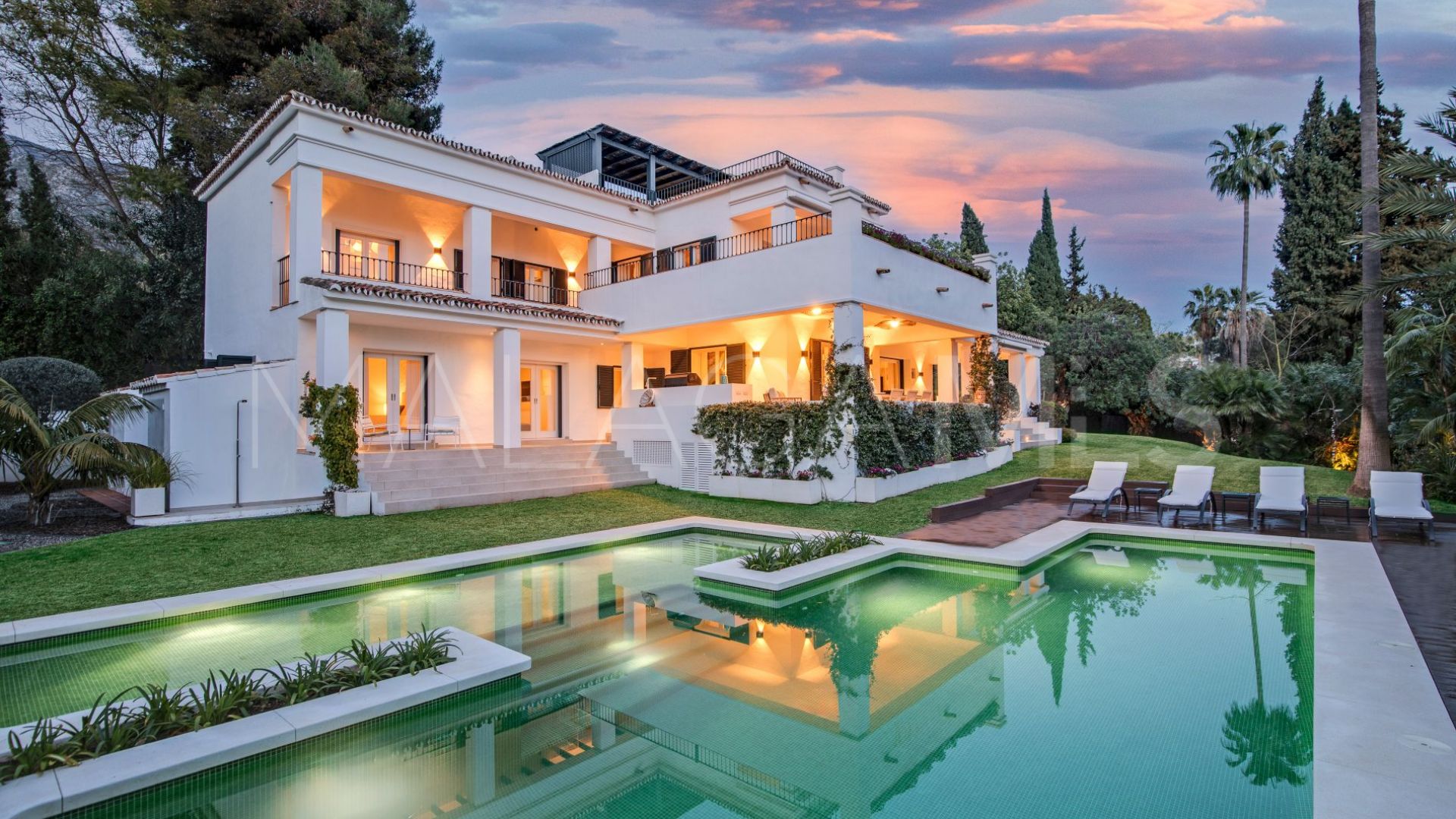 Villa for sale in Marbella Hill Club