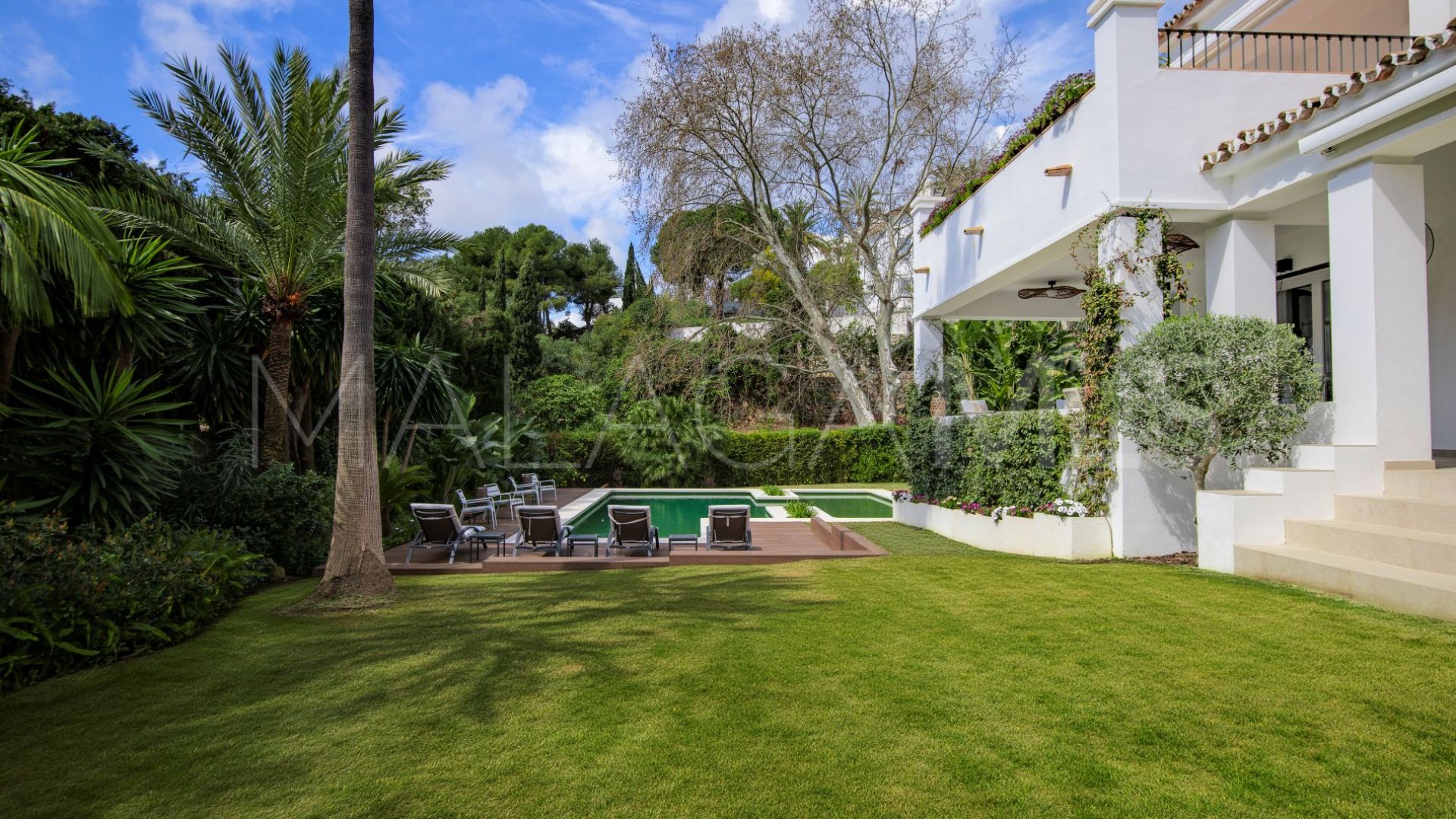 Villa for sale in Marbella Hill Club