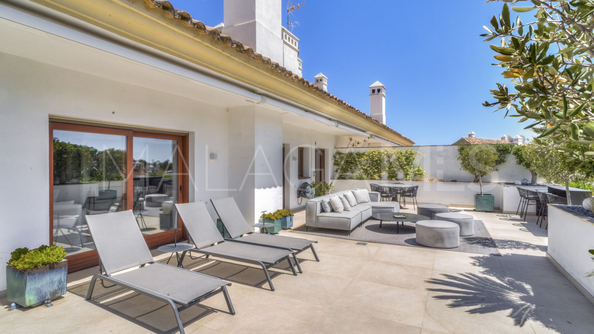 Tvåvånings takvåning for sale in Lomas del Rey