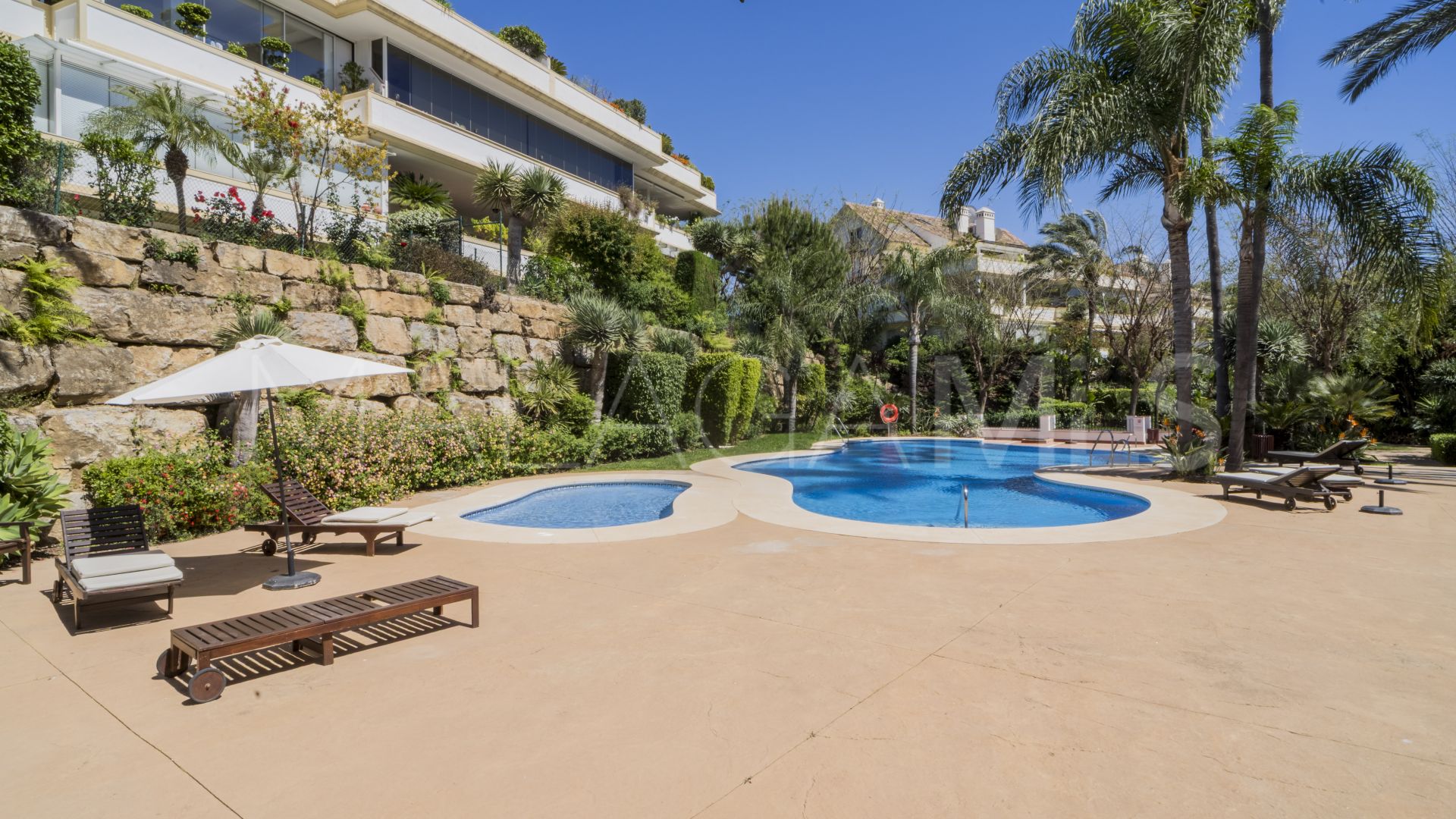 Tvåvånings takvåning for sale in Lomas del Rey