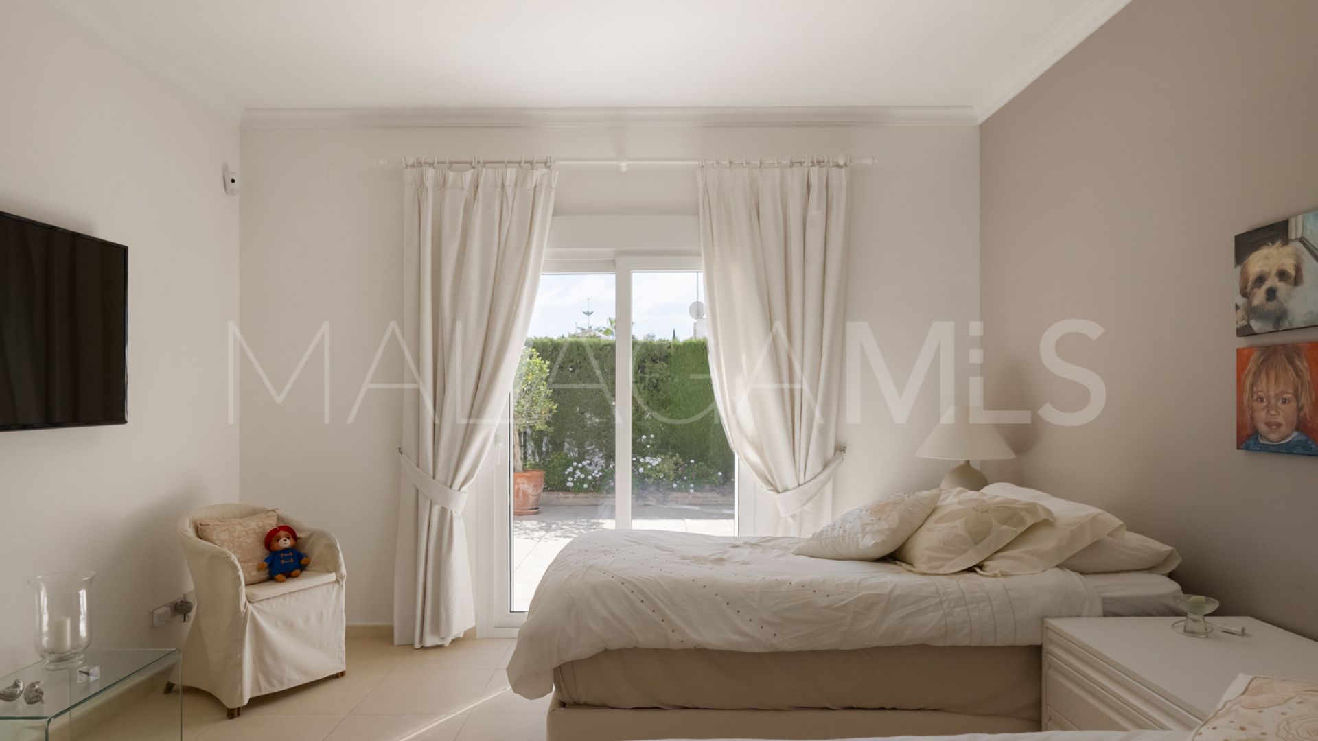 Villa for sale in El Herrojo